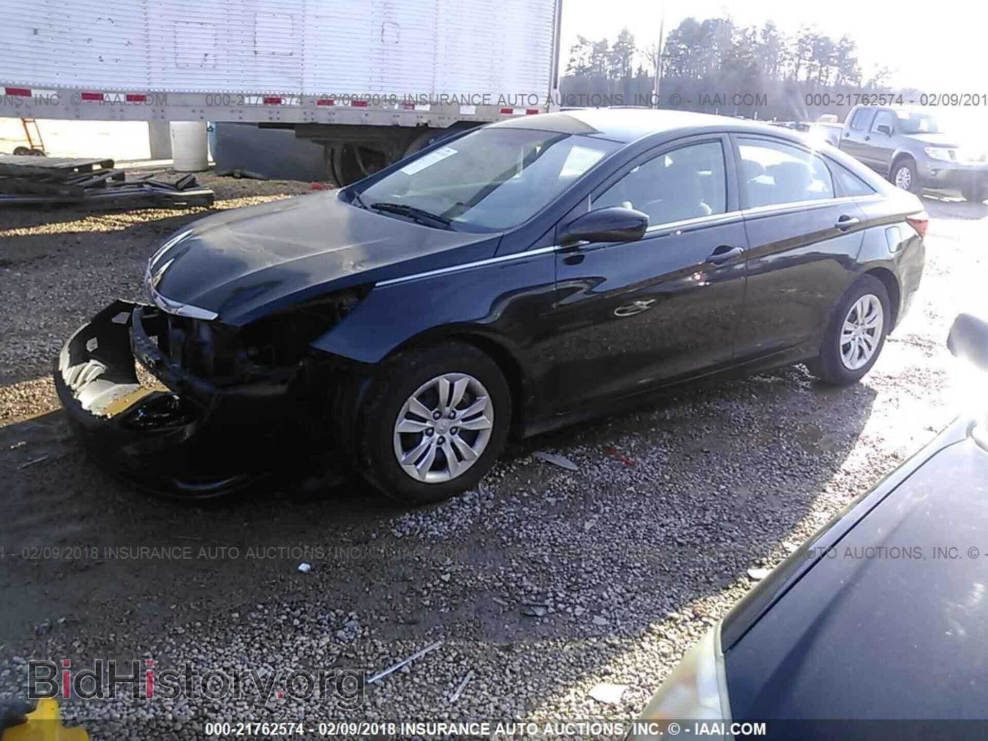 2012 Hyundai Sonata - VIN: 5NPEB4AC1CH489631 - Фото 2