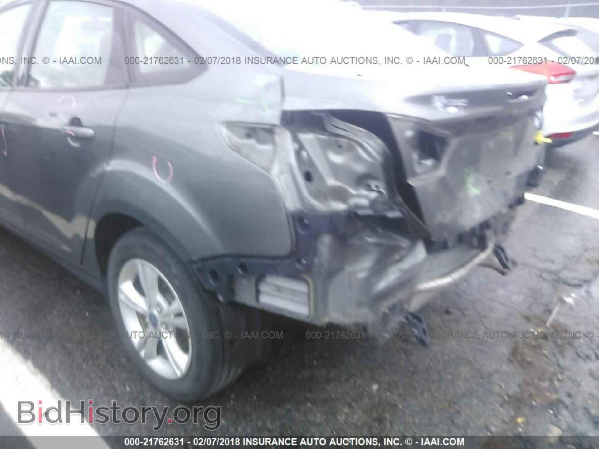 2012 Ford Focus - VIN: 1FAHP3F20CL308013 - Photo 6
