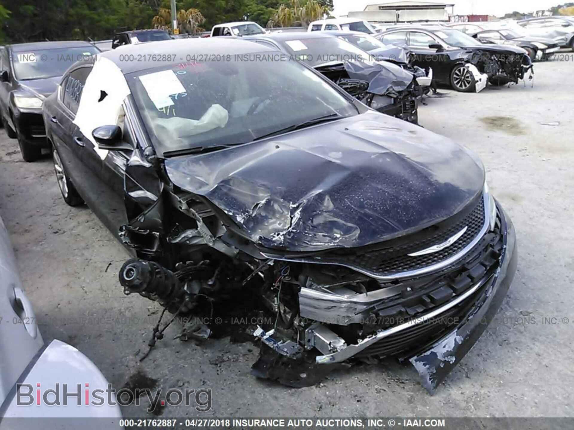 Photo 1C3CCCAB9GN125599 - Chrysler 200 2016