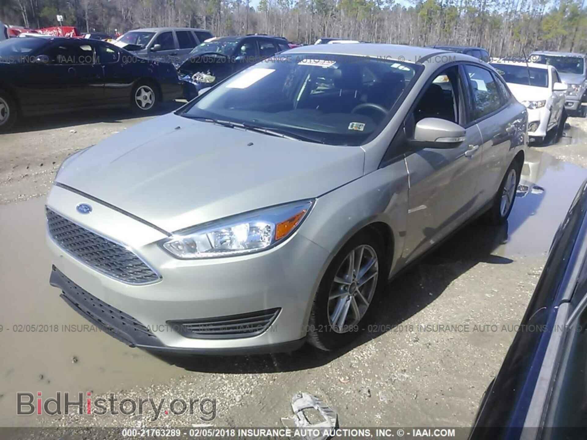 2016 Ford Focus - VIN: 1FADP3F27GL344771 - Photo 2