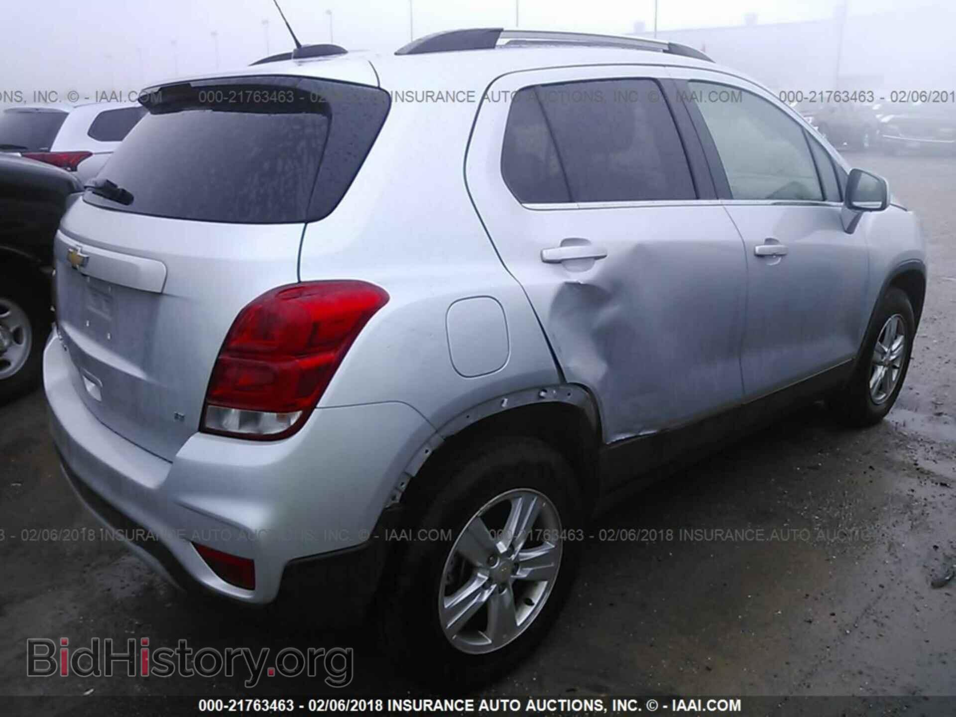 2017 Chevrolet Trax - VIN: 3GNCJPSBXHL144128 - Фото 4