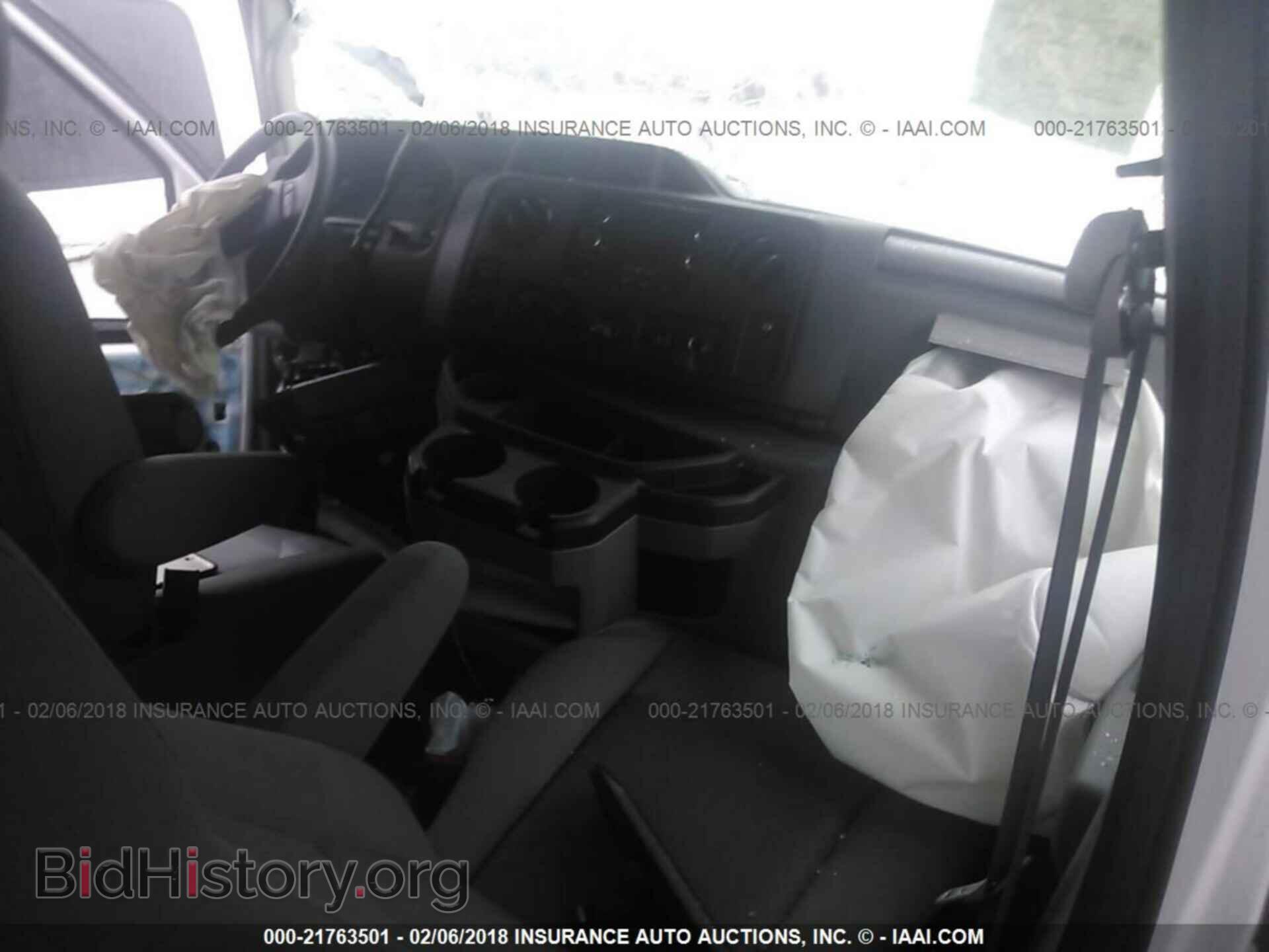 2014 Ford Econoline - VIN: 1FDSS3BL7EDA60977 - Photo 5