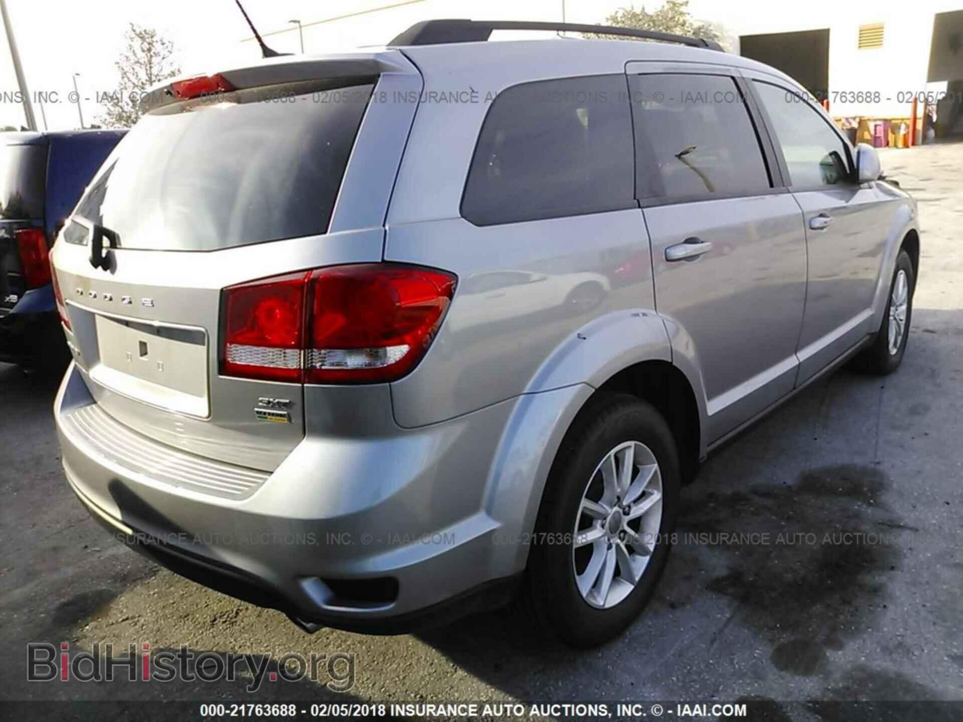 2017 Dodge Journey - VIN: 3C4PDCBG2HT532086 - Фото 4
