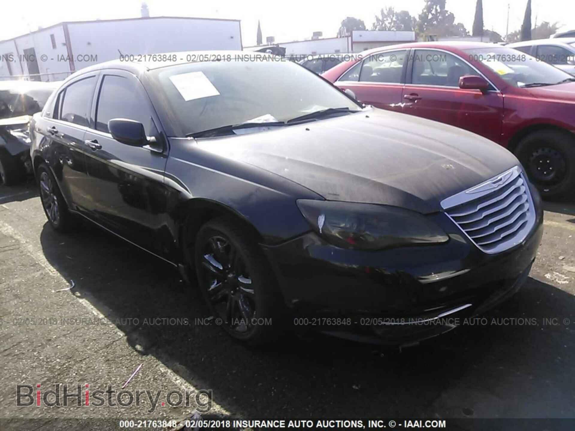 Photo 1C3CCBBB9DN735538 - Chrysler 200 2013