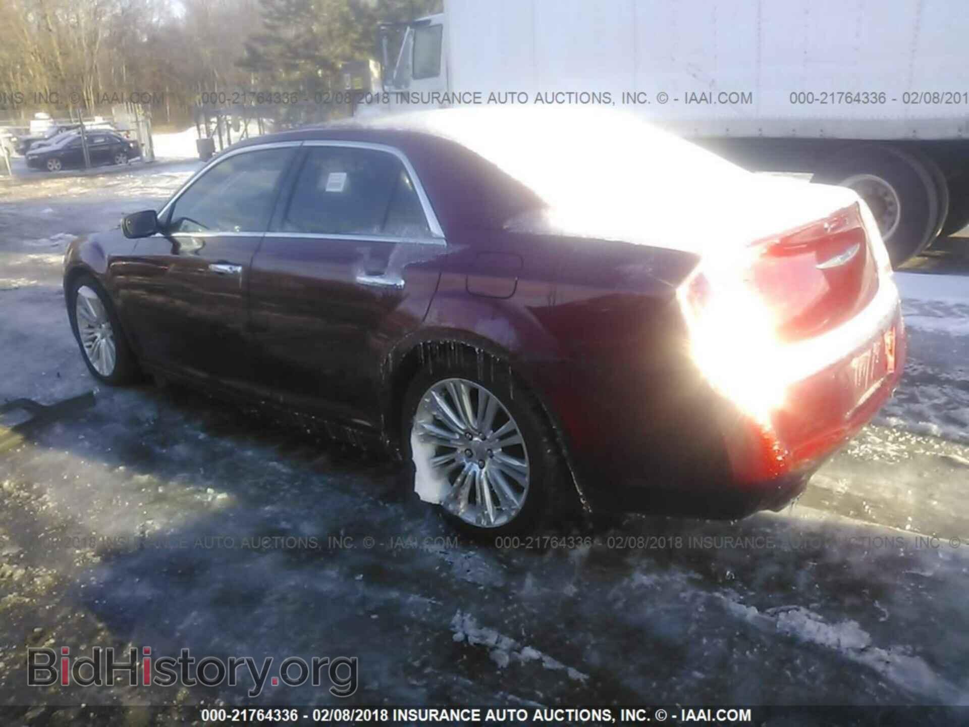 2012 Chrysler 300c - VIN: 2C3CCAET8CH273043 - Фото 3