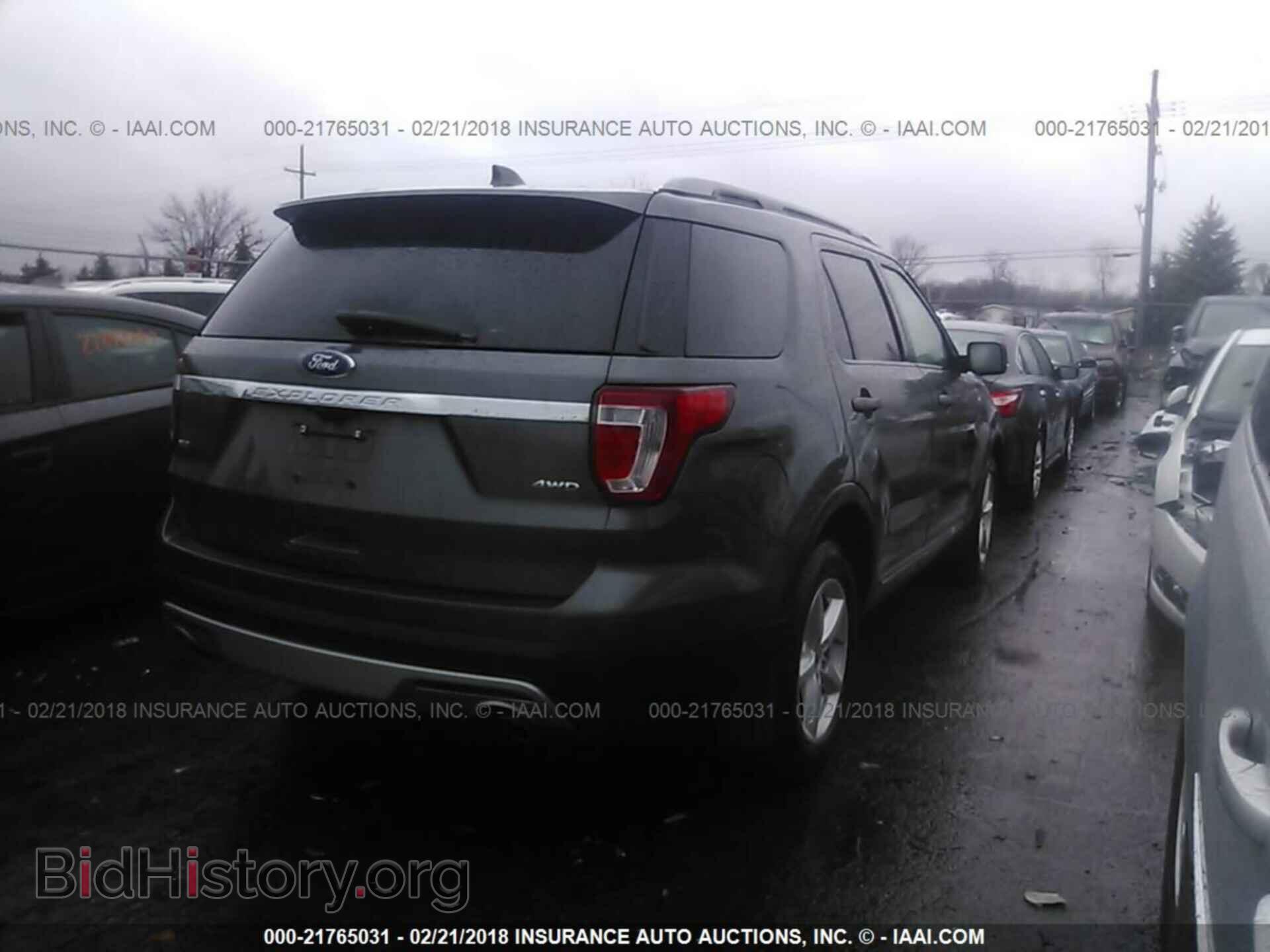 2017 Ford Explorer - VIN: 1FM5K8D8XHGD14820 - Photo 4