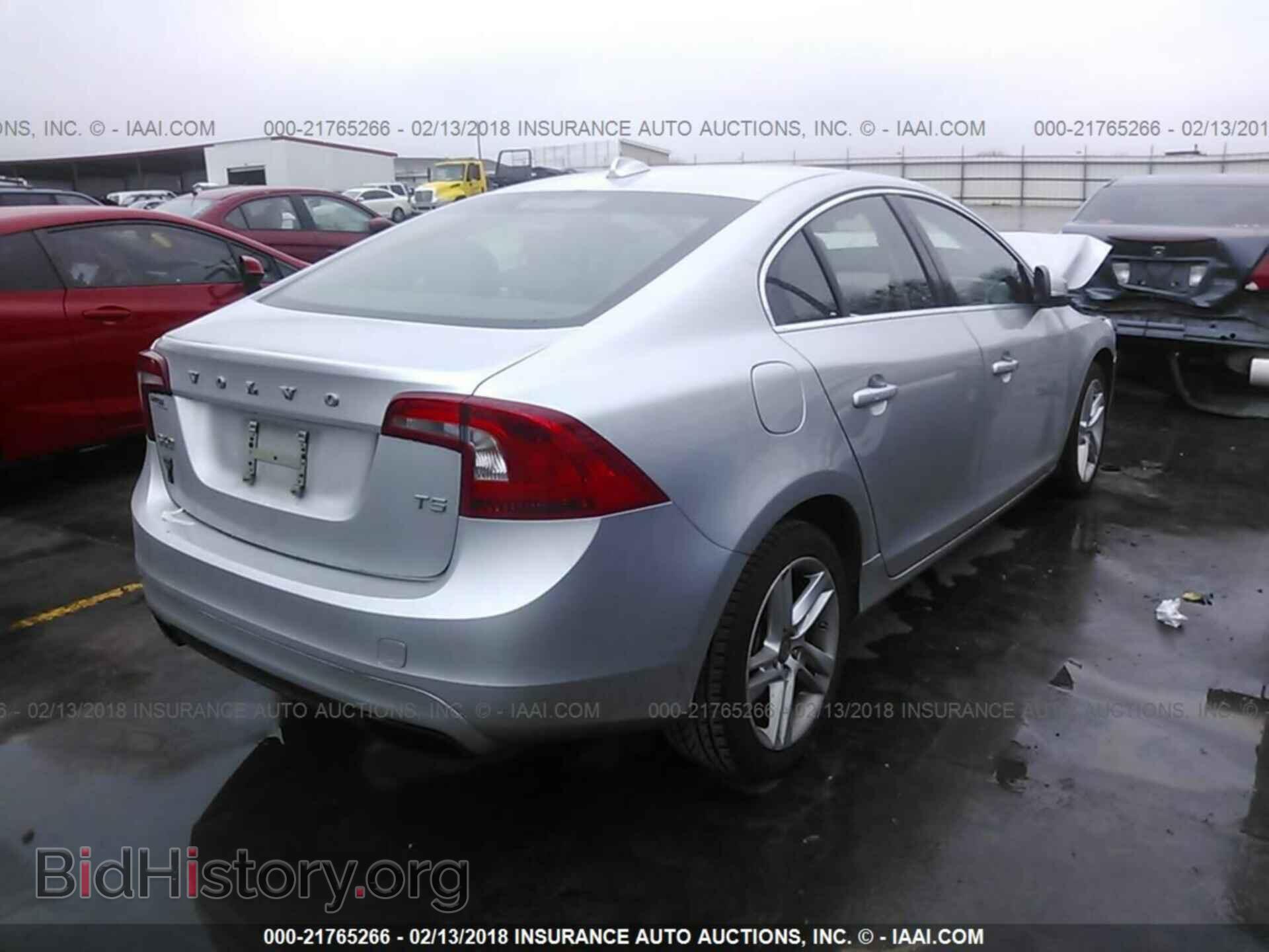2015 Volvo S60 - VIN: YV140MFB5F1314550 - Фото 4