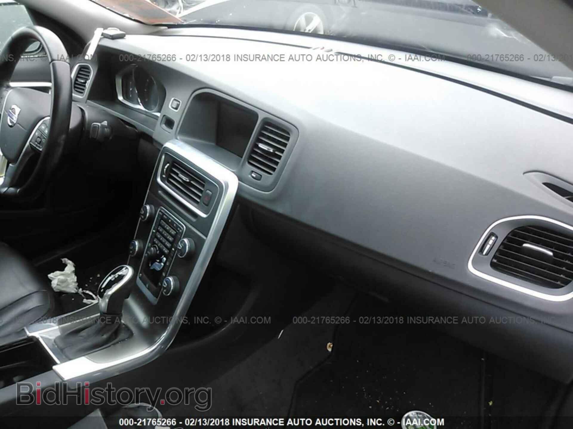 2015 Volvo S60 - VIN: YV140MFB5F1314550 - Фото 5