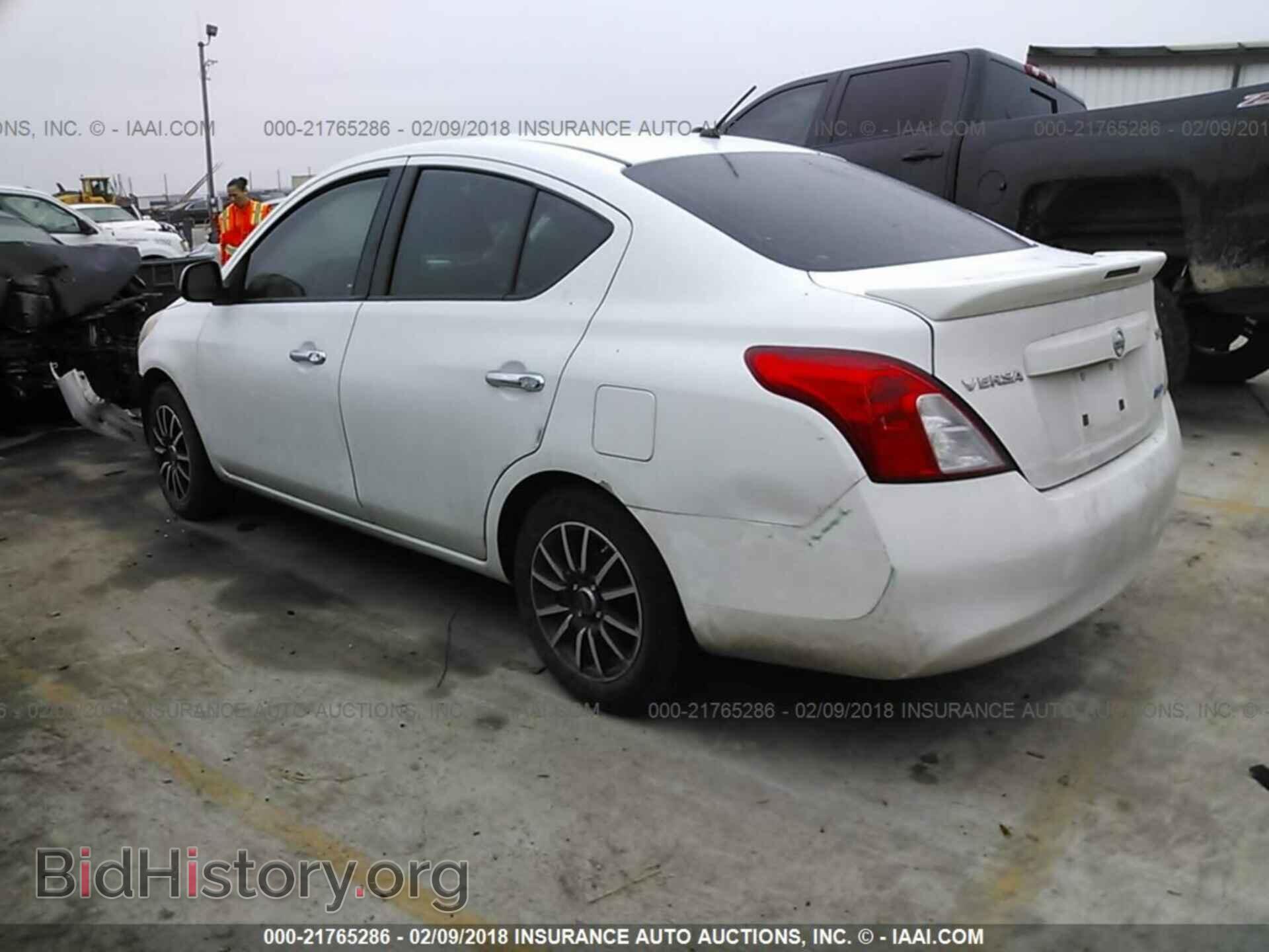 2014 Nissan Versa - VIN: 3N1CN7AP2EL862247 - Фото 3