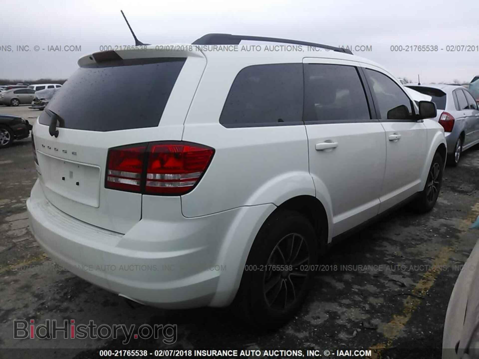 2017 Dodge Journey - VIN: 3C4PDCAB3HT627049 - Photo 4