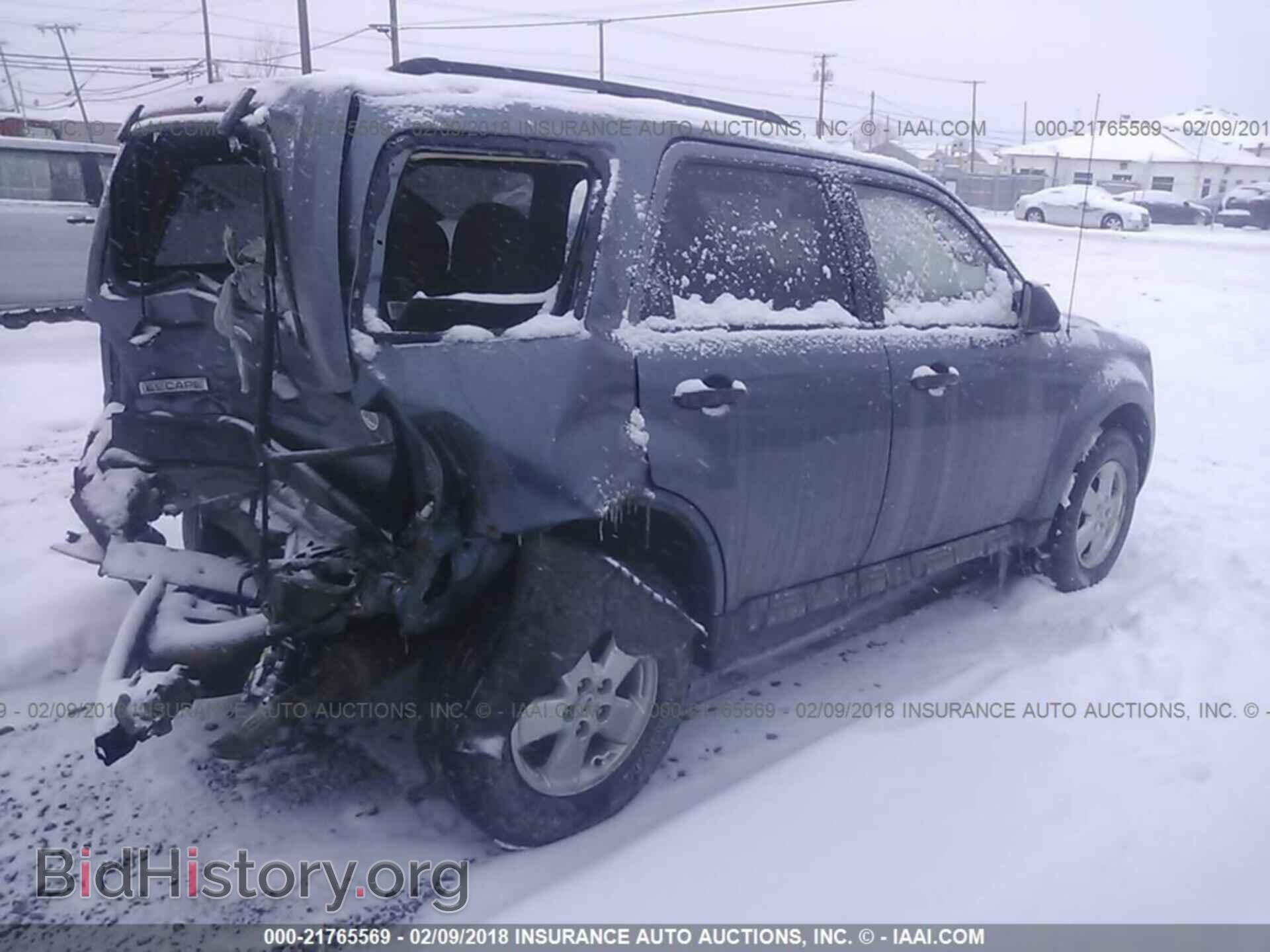 2012 Ford Escape - VIN: 1FMCU9D74CKB34611 - Photo 4