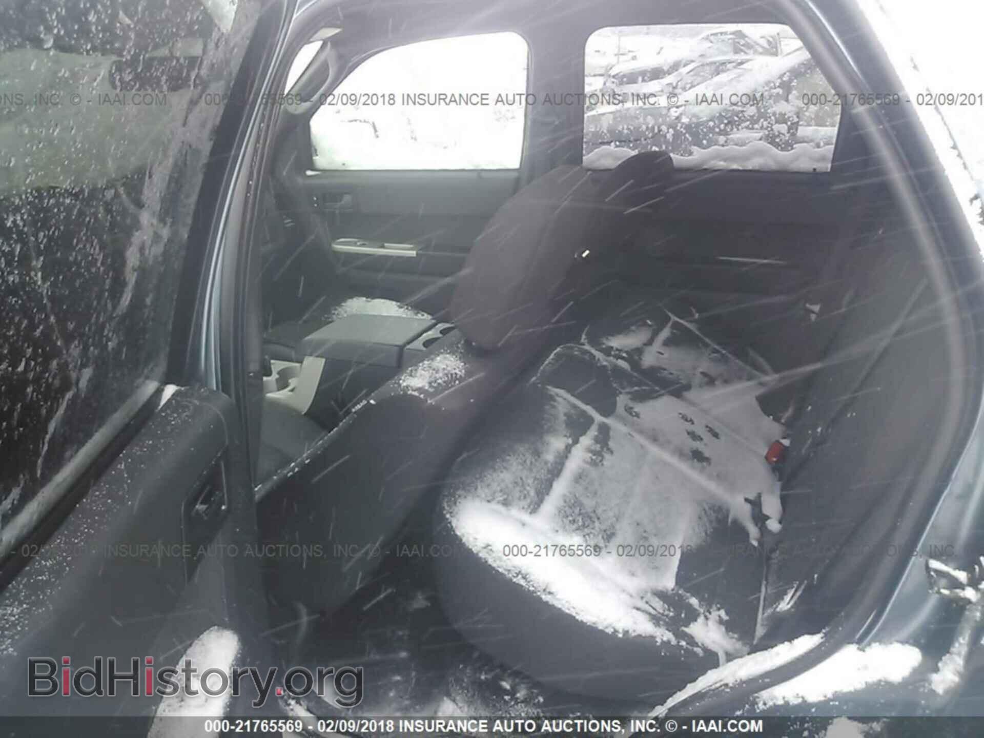 2012 Ford Escape - VIN: 1FMCU9D74CKB34611 - Photo 8
