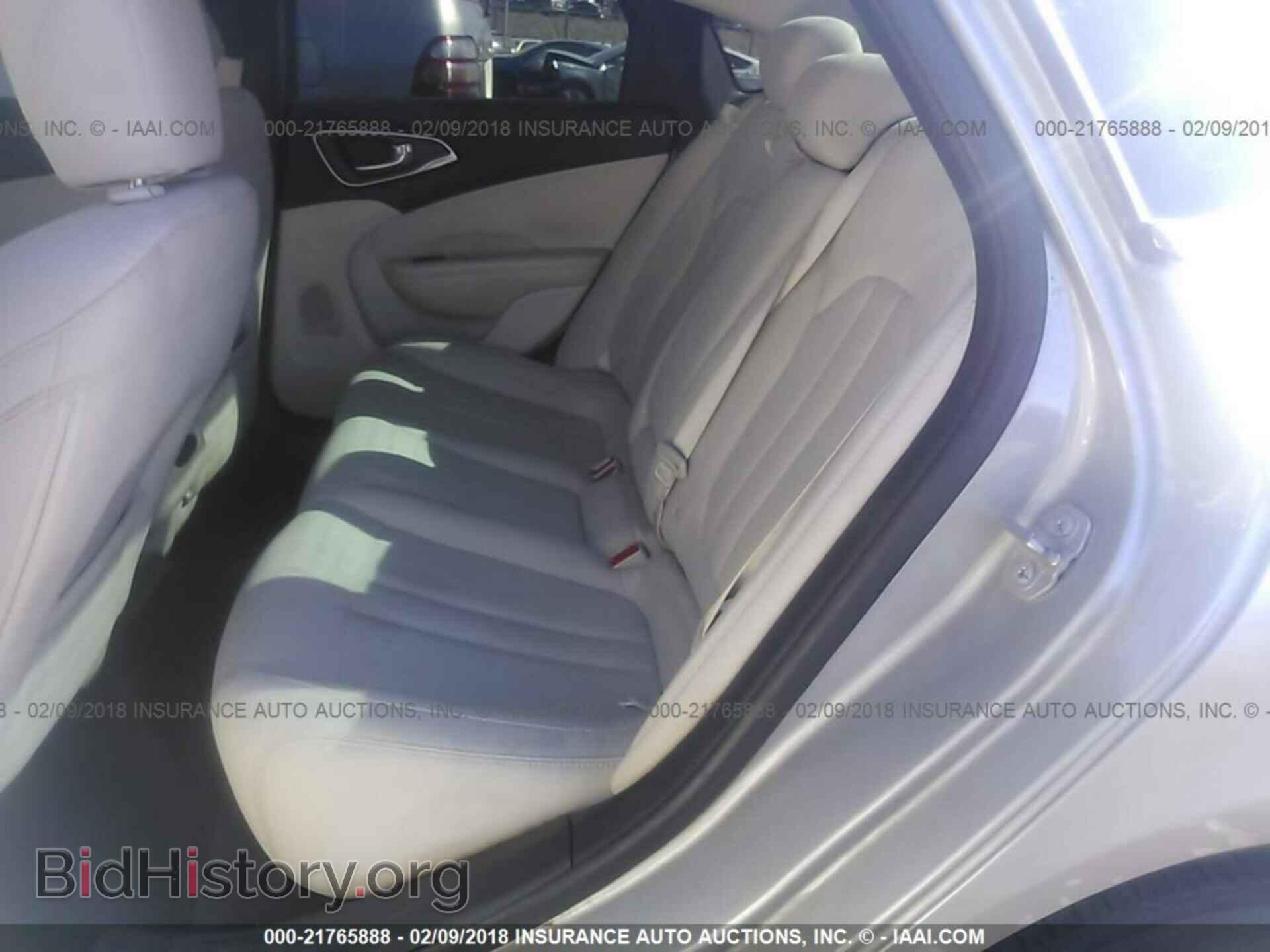 2015 Chrysler 200 - VIN: 1C3CCCABXFN563692 - Photo 8