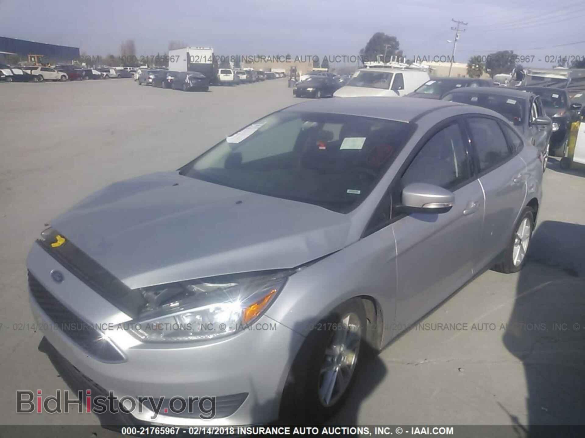 2016 Ford Focus - VIN: 1FADP3F20GL286244 - Photo 2