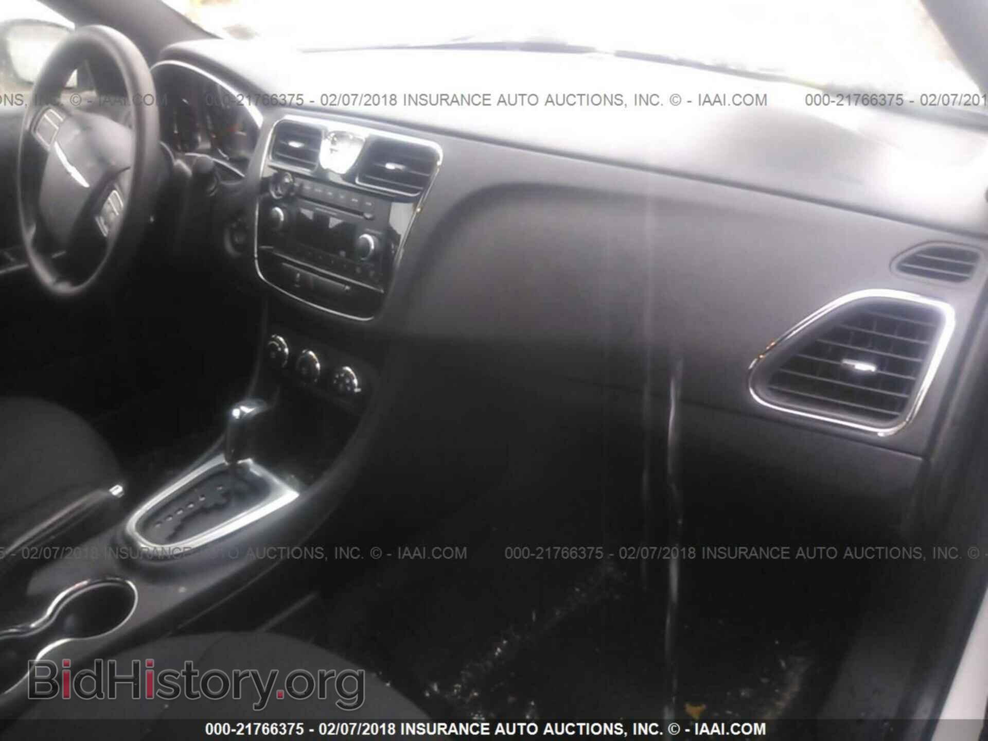 2013 Chrysler 200 - VIN: 1C3CCBAB9DN624067 - Фото 5