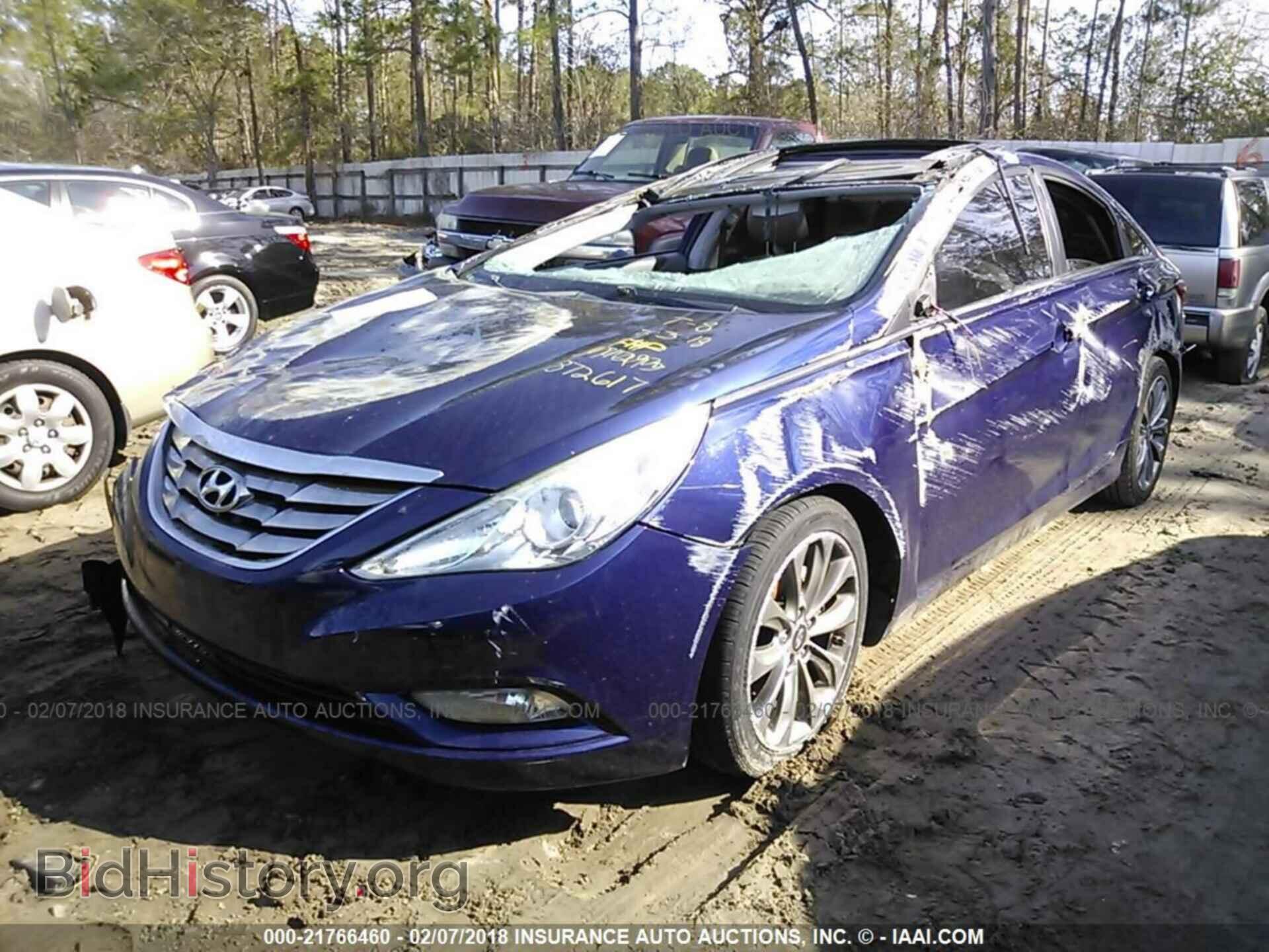 2012 Hyundai Sonata - VIN: 5NPEC4AB0CH352765 - Photo 2