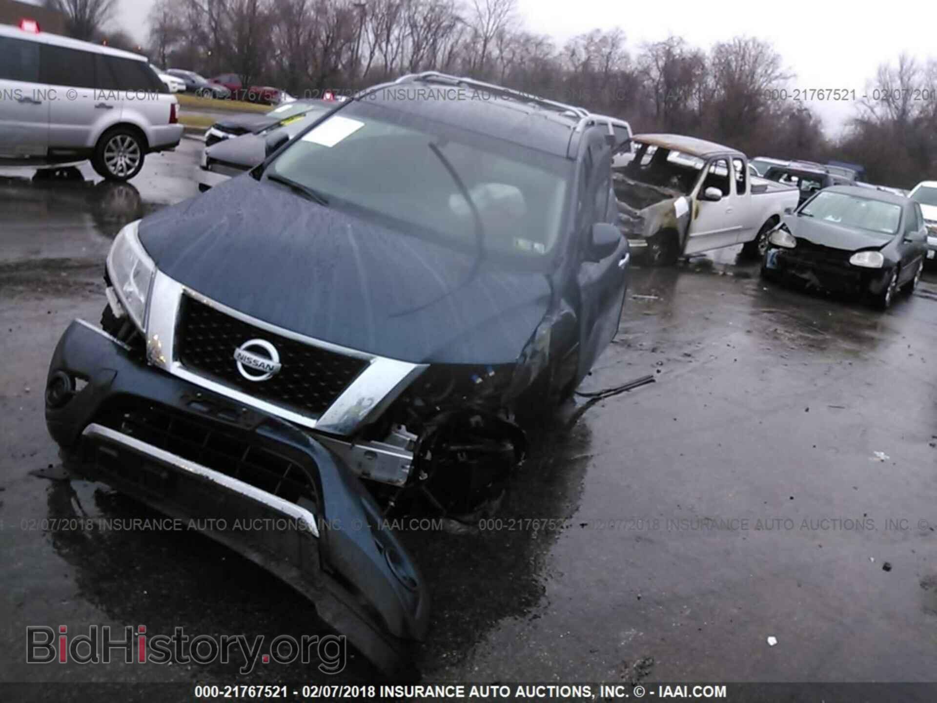 2014 Nissan Pathfinder - VIN: 5N1AR2MM1EC725756 - Фото 2