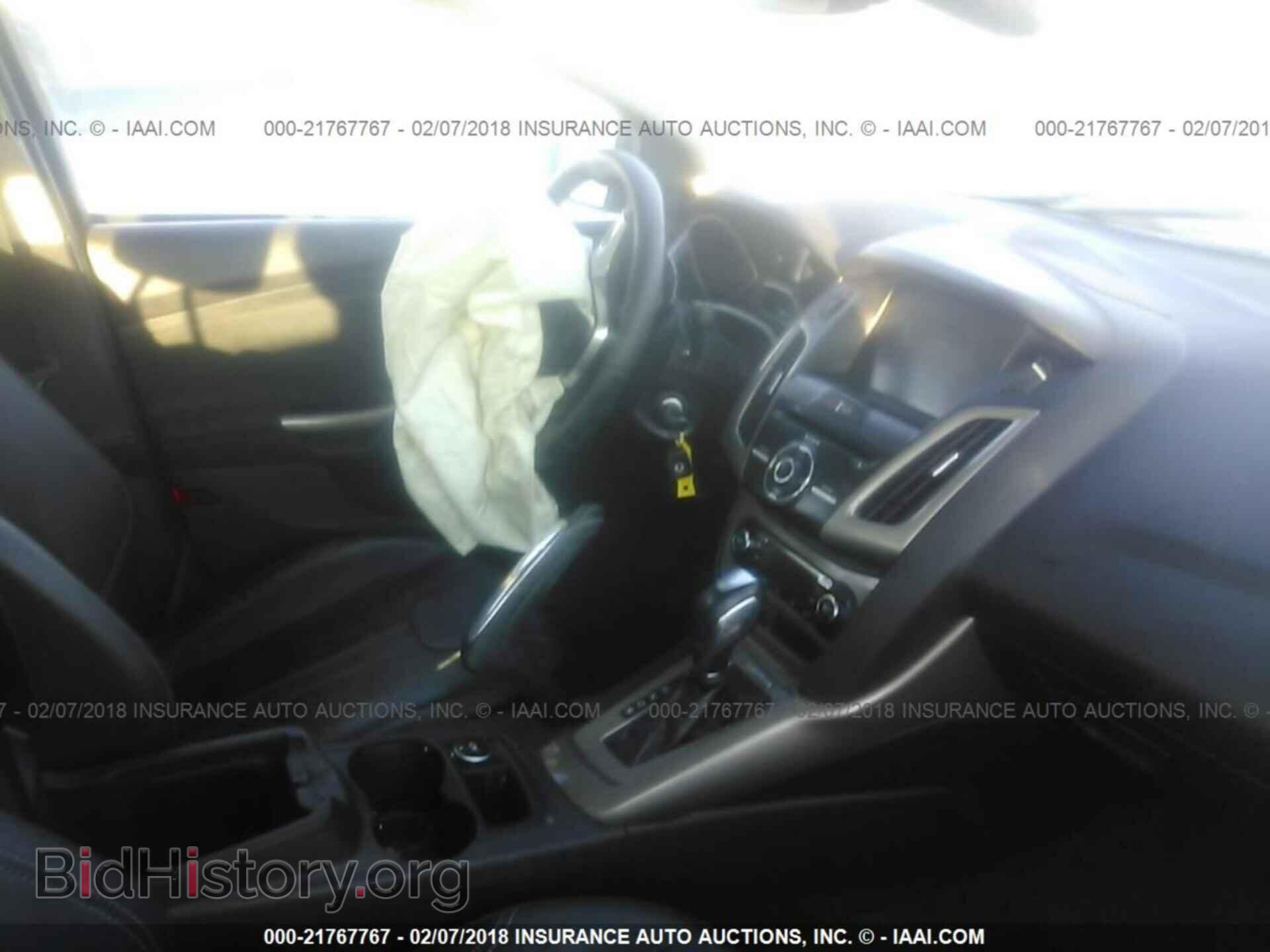 2012 Ford Focus - VIN: 1FAHP3H28CL154356 - Photo 5