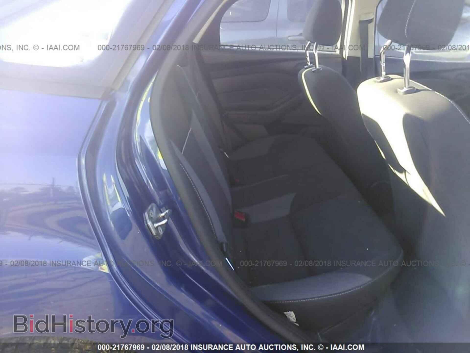 2012 Ford Focus - VIN: 1FAHP3E24CL318268 - Photo 8