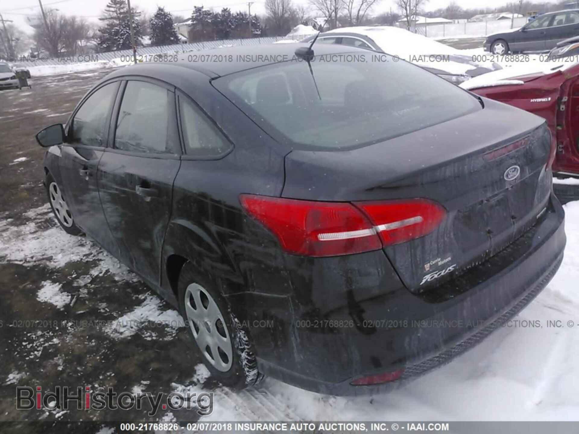 2016 Ford Focus - VIN: 1FADP3E21GL288263 - Фото 3