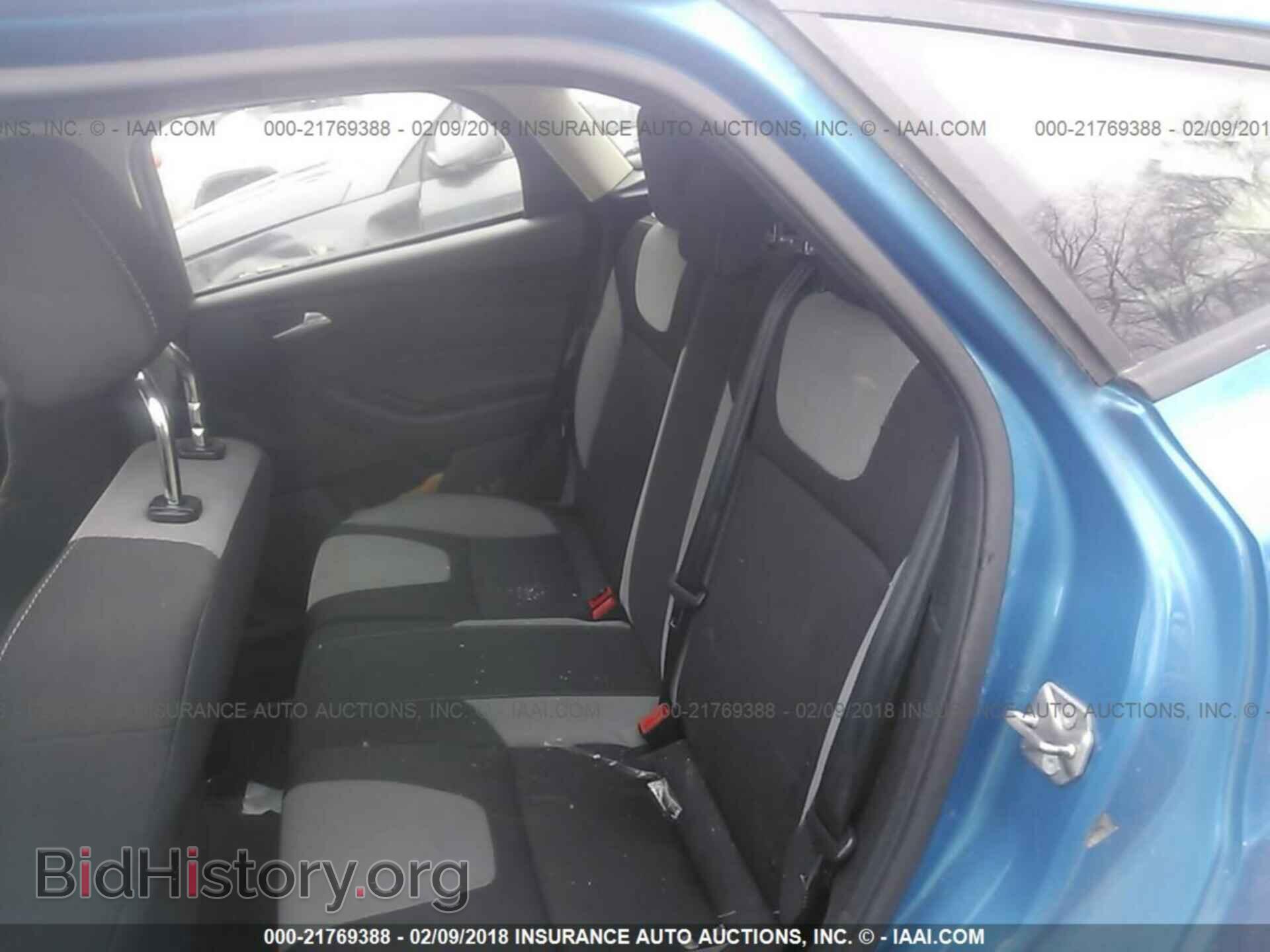2012 Ford Focus - VIN: 1FAHP3K21CL166955 - Photo 8