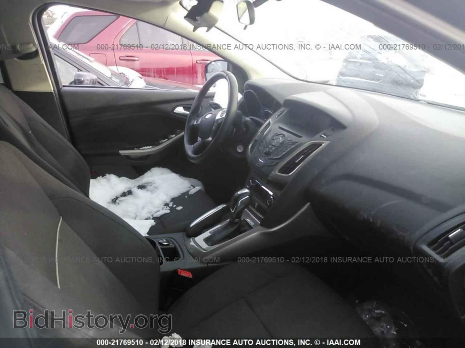 2012 Ford Focus - VIN: 1FAHP3M22CL338911 - Photo 5