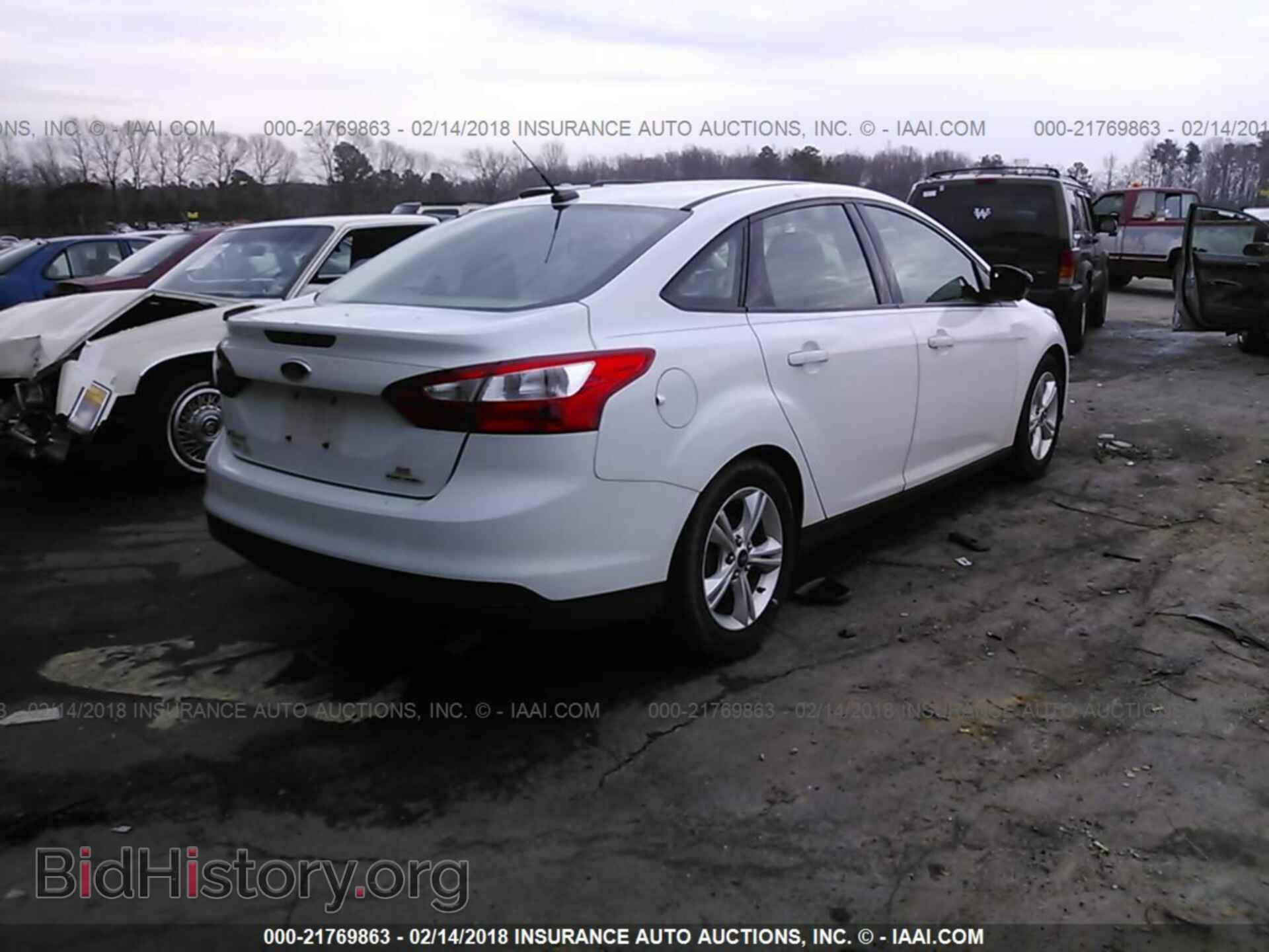 2014 Ford Focus - VIN: 1FADP3F20EL221780 - Фото 4