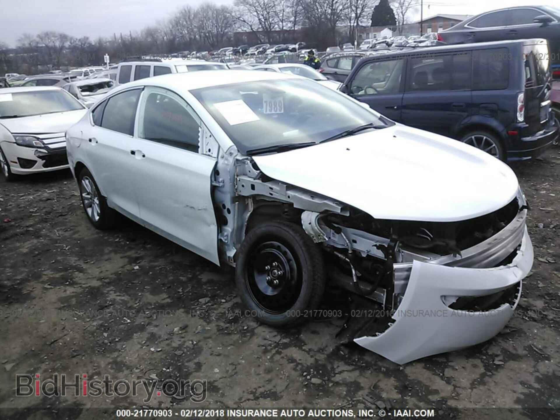 Photo 1C3CCCAB1FN655239 - Chrysler 200 2015