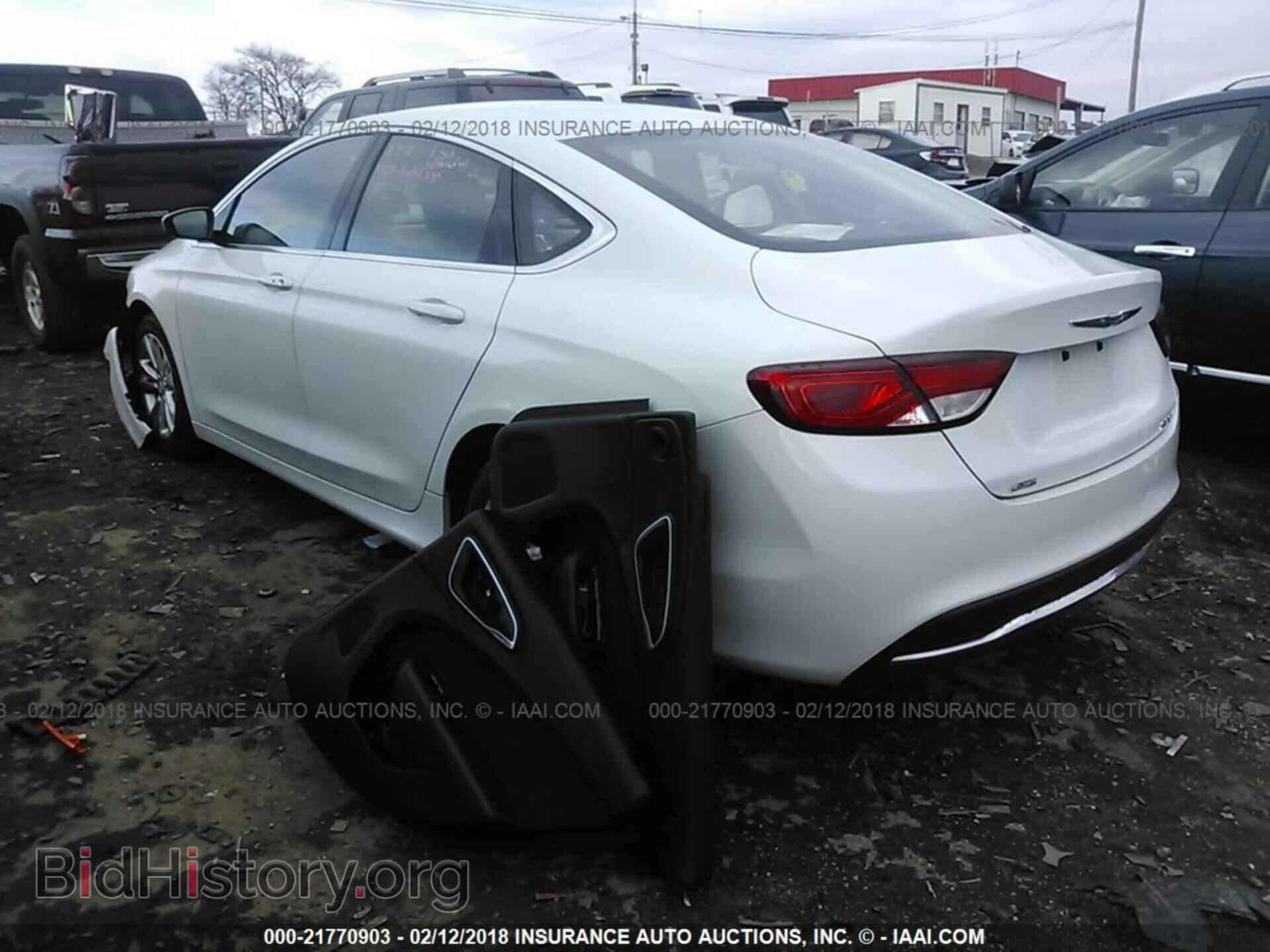 2015 Chrysler 200 - VIN: 1C3CCCAB1FN655239 - Photo 3