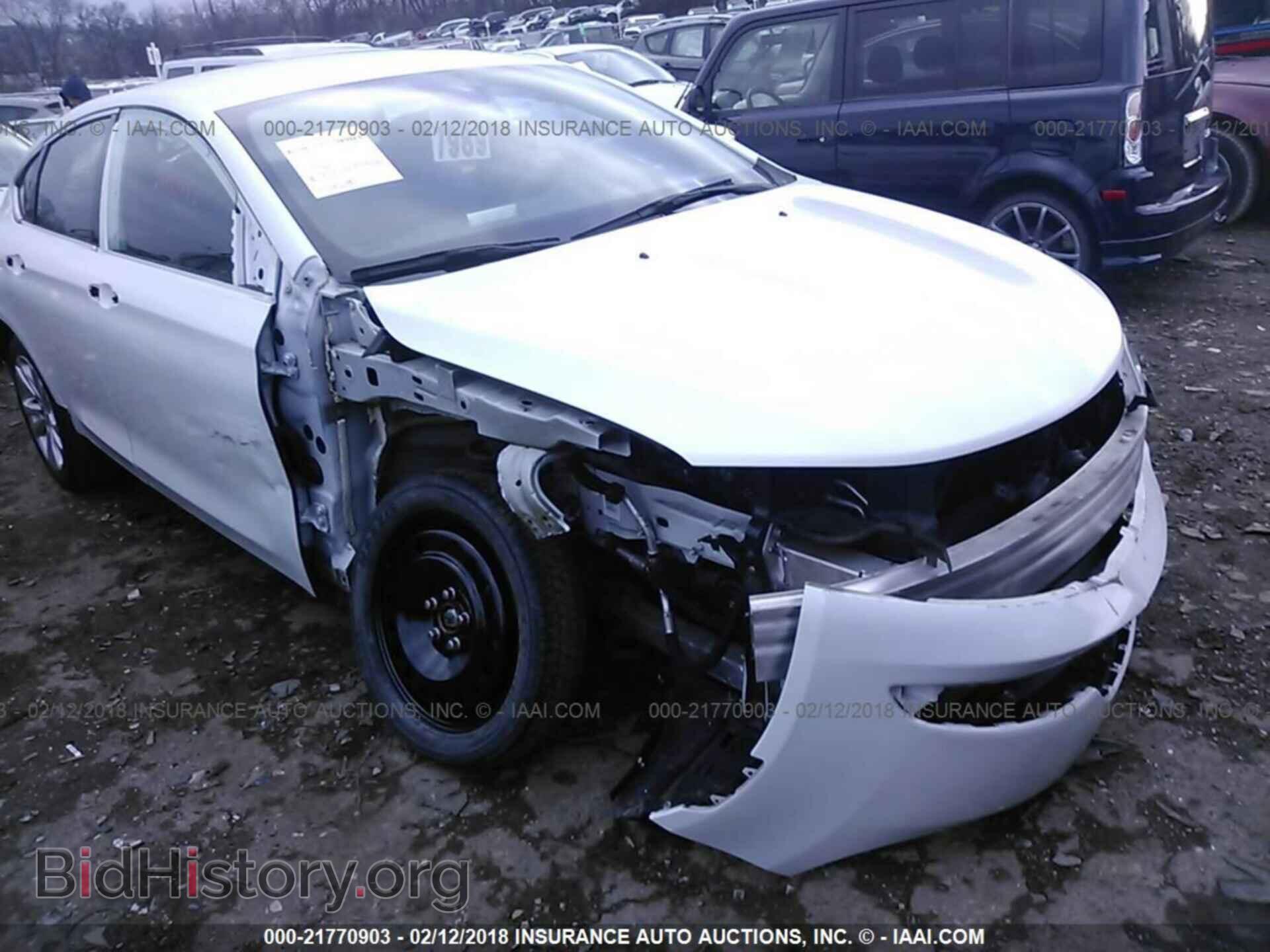2015 Chrysler 200 - VIN: 1C3CCCAB1FN655239 - Photo 6
