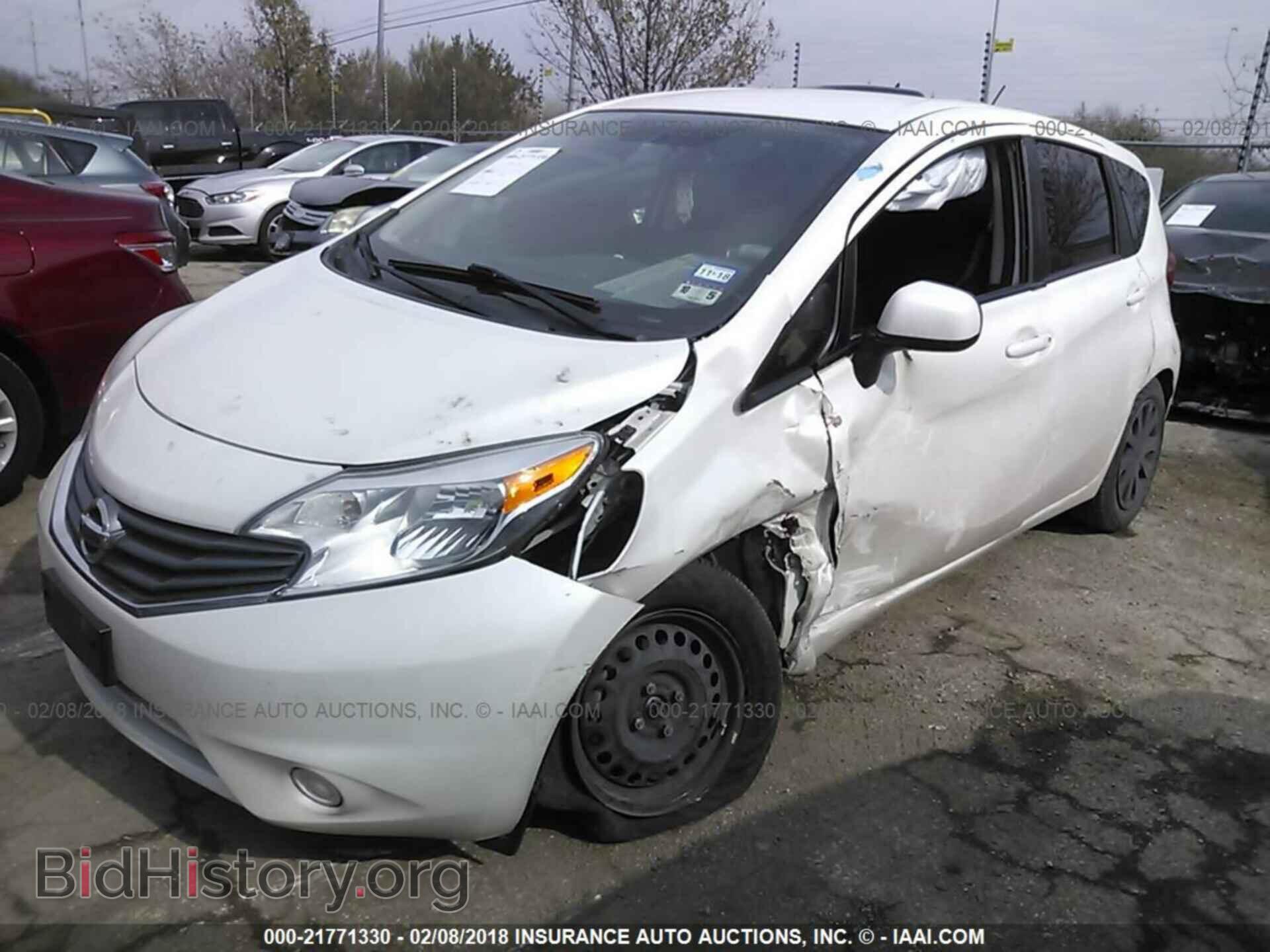 2014 Nissan Versa note - VIN: 3N1CE2CP0EL382532 - Фото 2