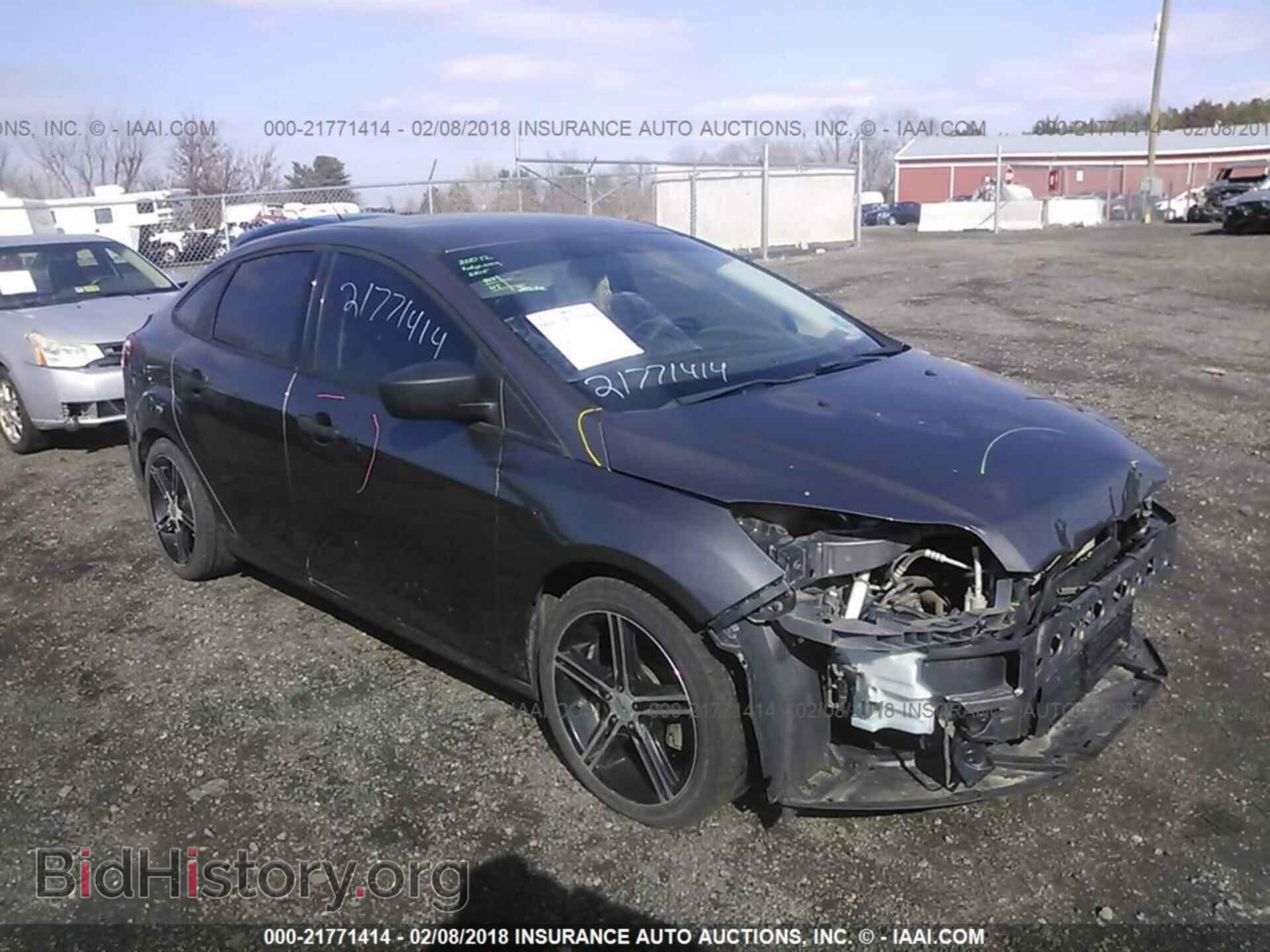 Photo 1FAHP3E24CL254748 - Ford Focus 2012
