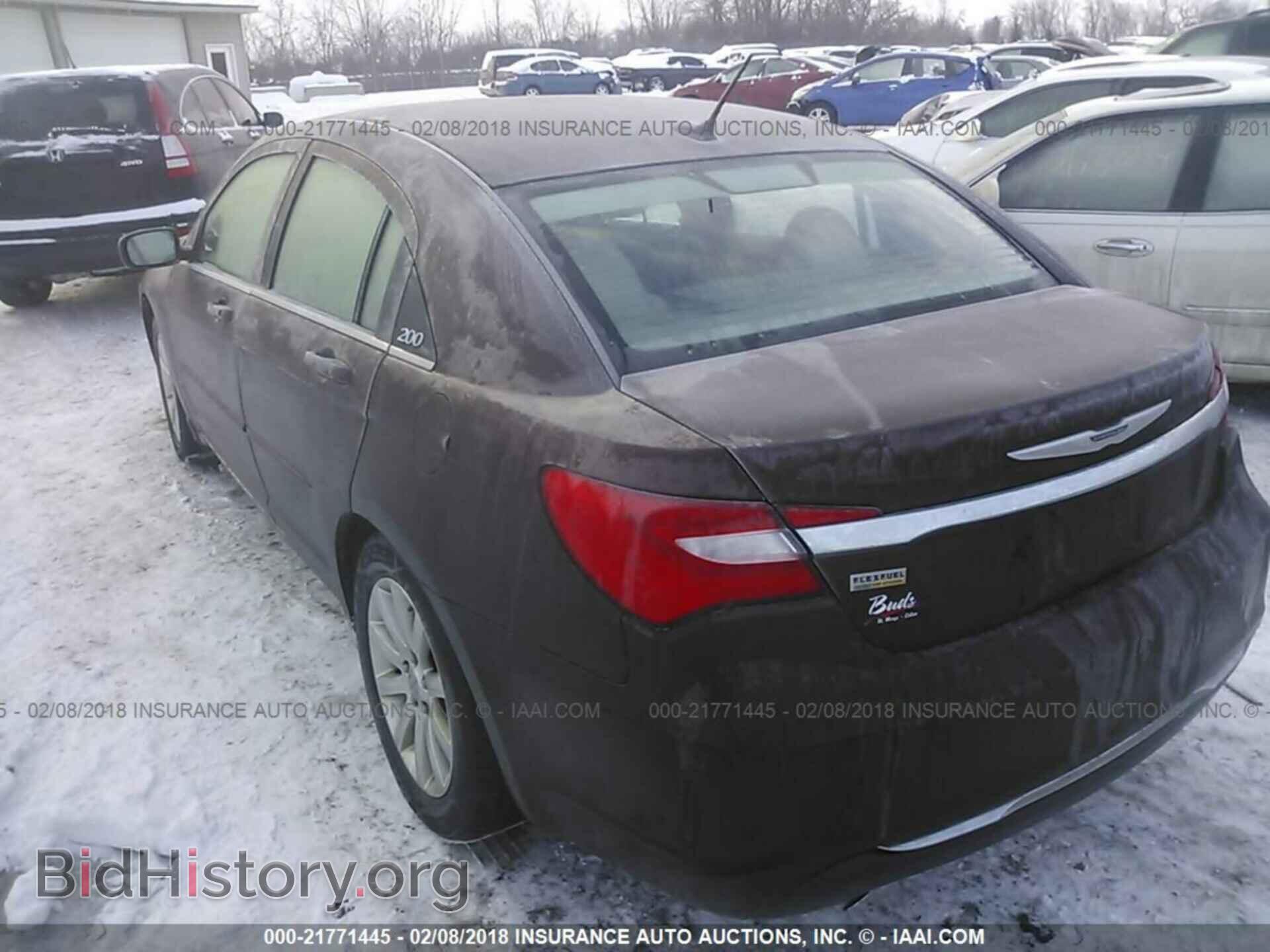 2013 Chrysler 200 - VIN: 1C3CCBBG1DN704246 - Photo 3