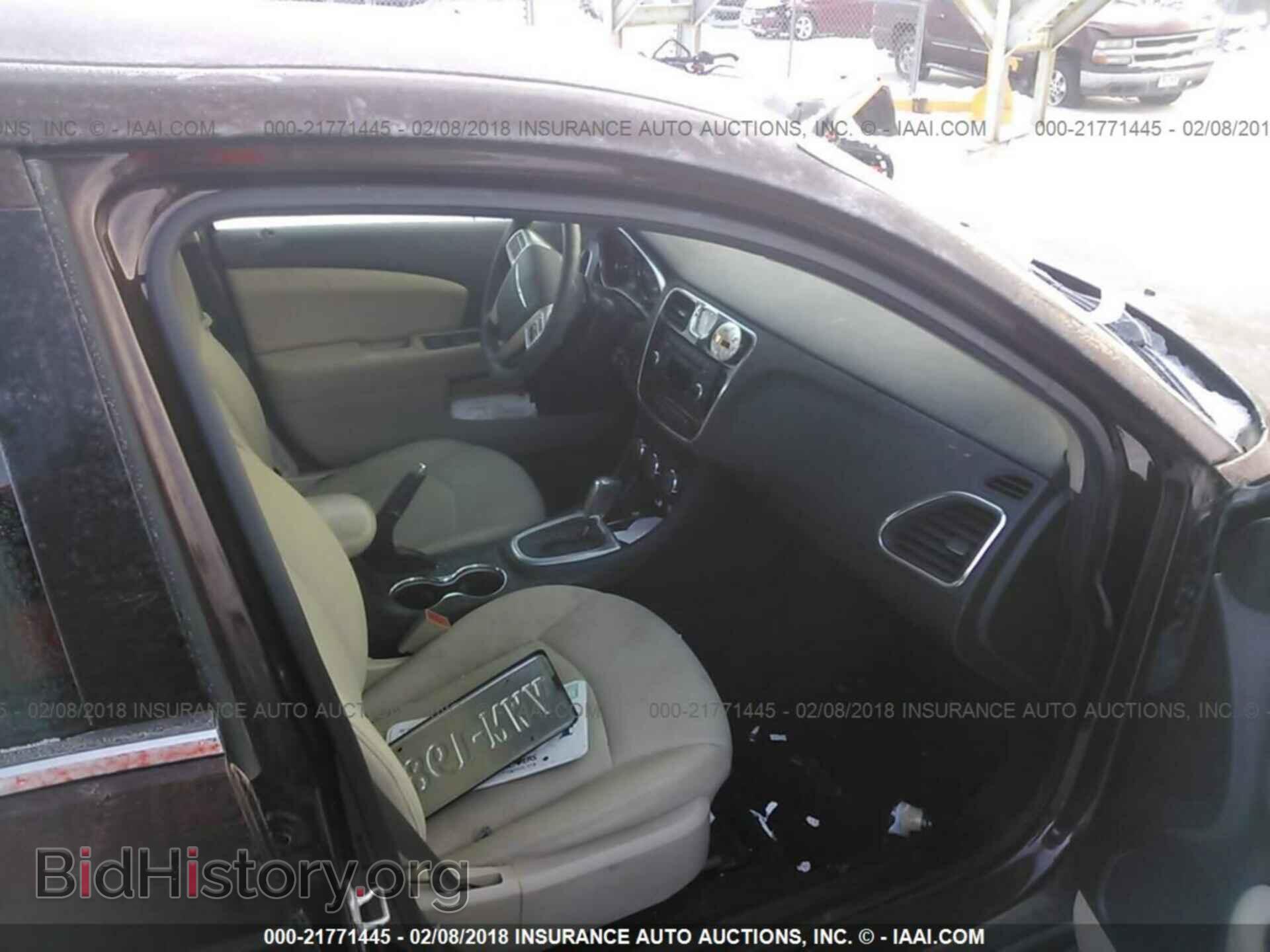 2013 Chrysler 200 - VIN: 1C3CCBBG1DN704246 - Photo 5