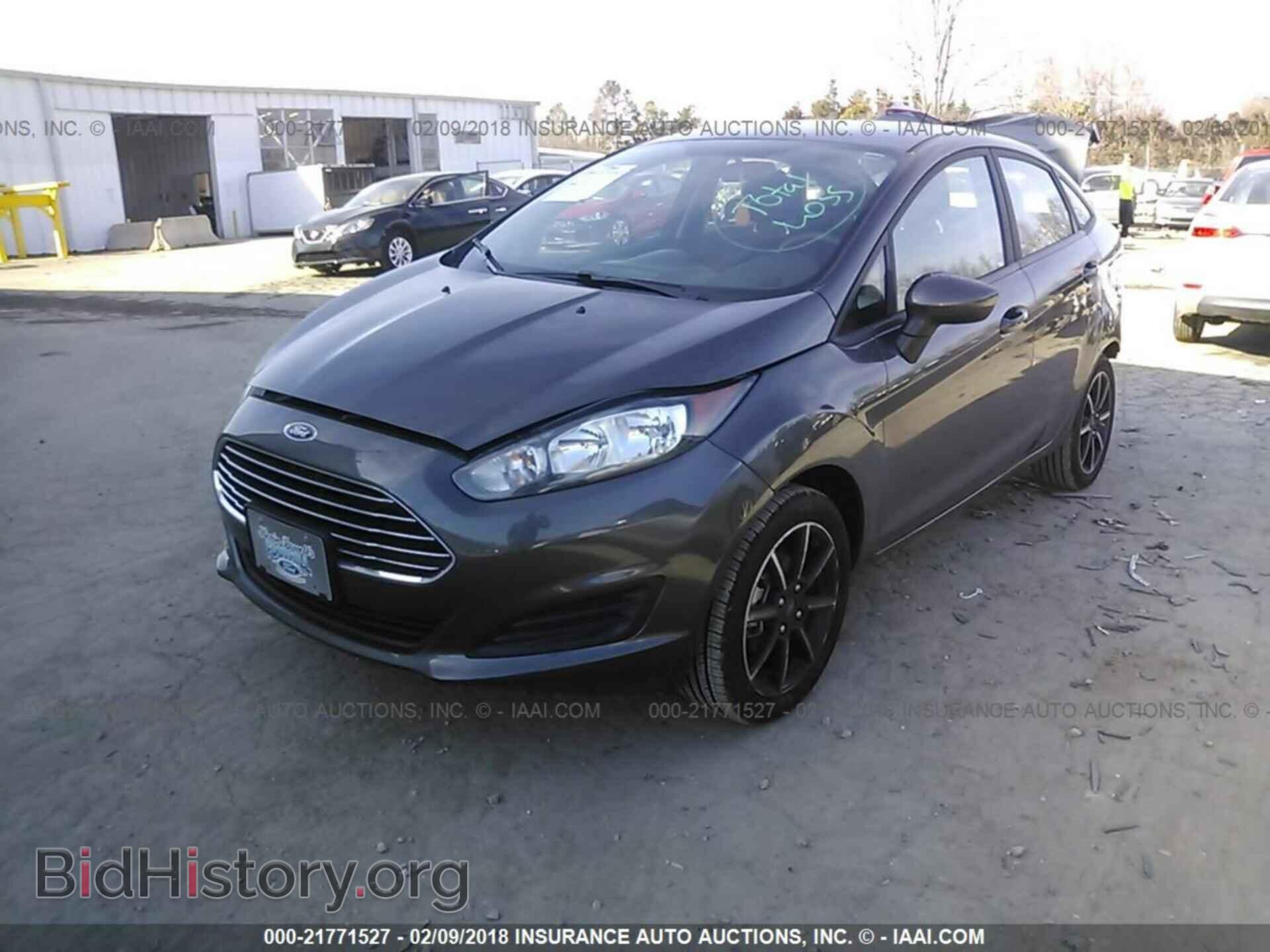 2017 Ford Fiesta - VIN: 3FADP4BJ6HM157184 - Фото 2