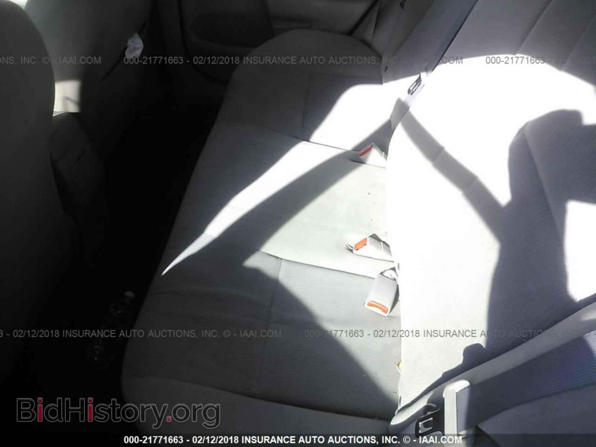 2013 Toyota Corolla - VIN: 5YFBU4EE7DP082426 - Photo 8