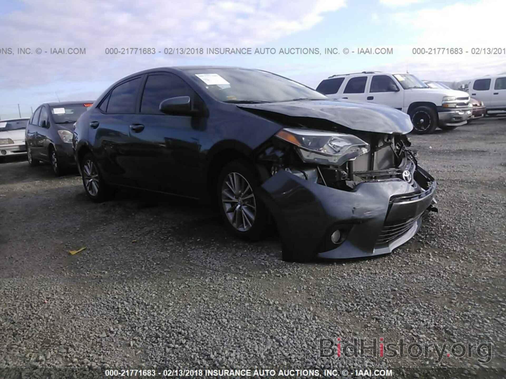 Photo 5YFBURHE3FP233063 - Toyota Corolla 2015