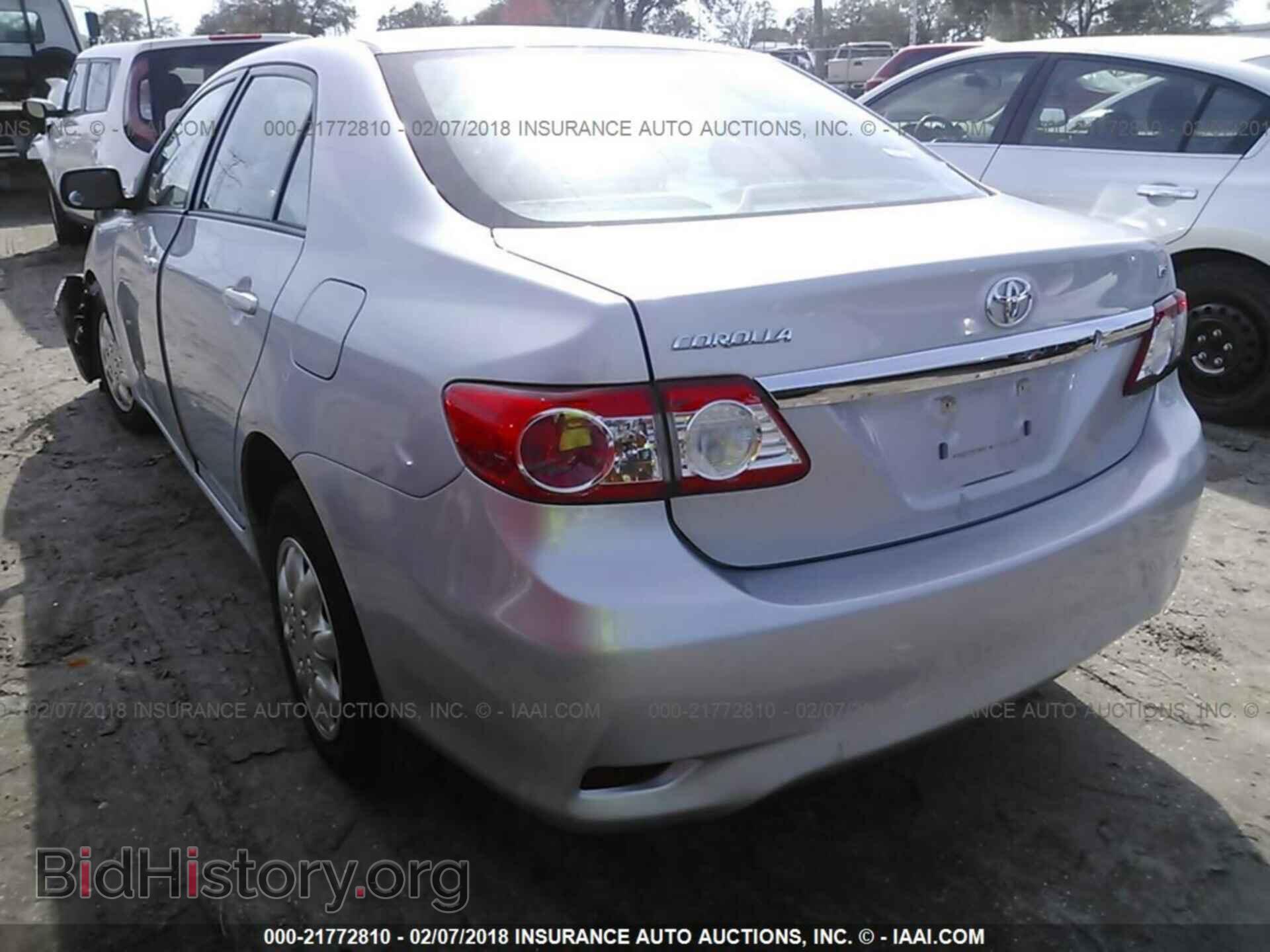 2011 Toyota Corolla - VIN: 2T1BU4EEXBC724490 - Фото 3