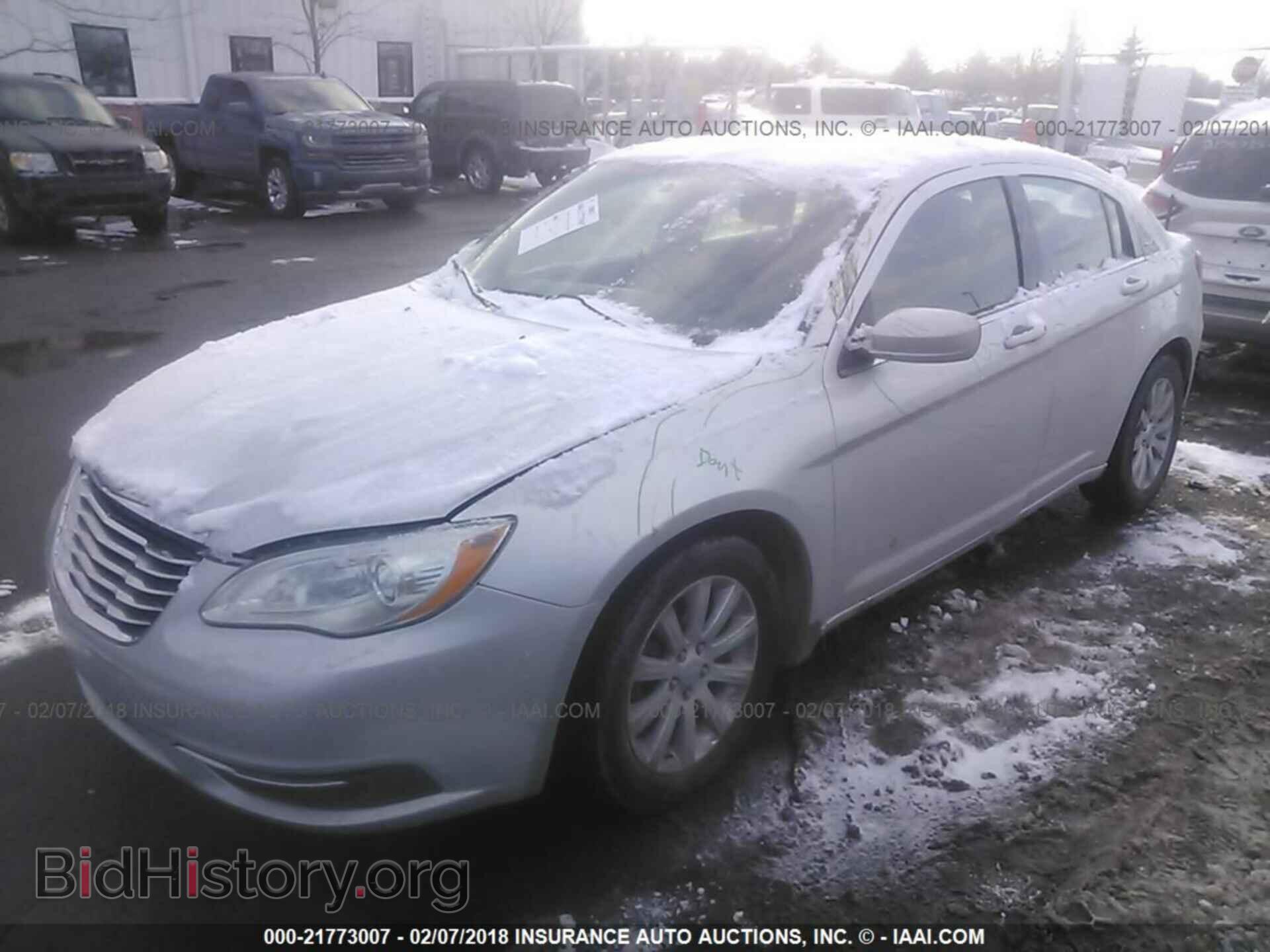 2012 Chrysler 200 - VIN: 1C3CCBBG9CN283083 - Photo 2