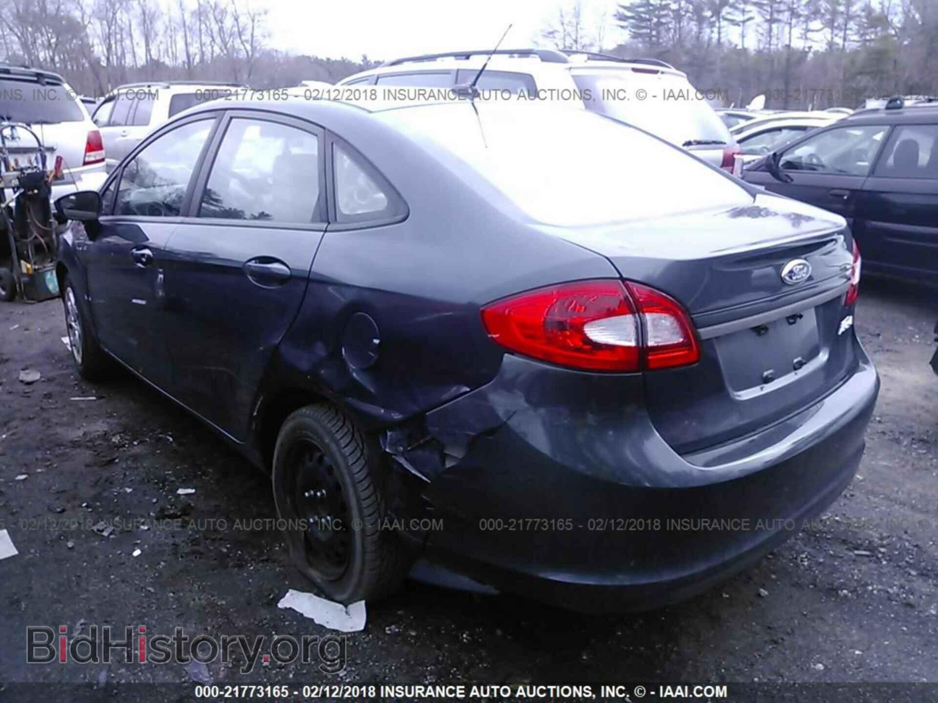 2011 Ford Fiesta - VIN: 3FADP4AJ9BM155776 - Фото 3