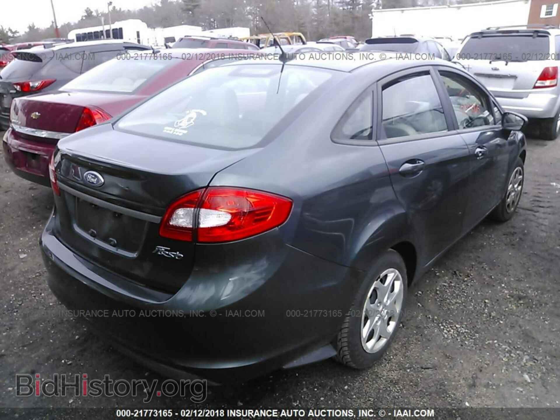 2011 Ford Fiesta - VIN: 3FADP4AJ9BM155776 - Фото 4