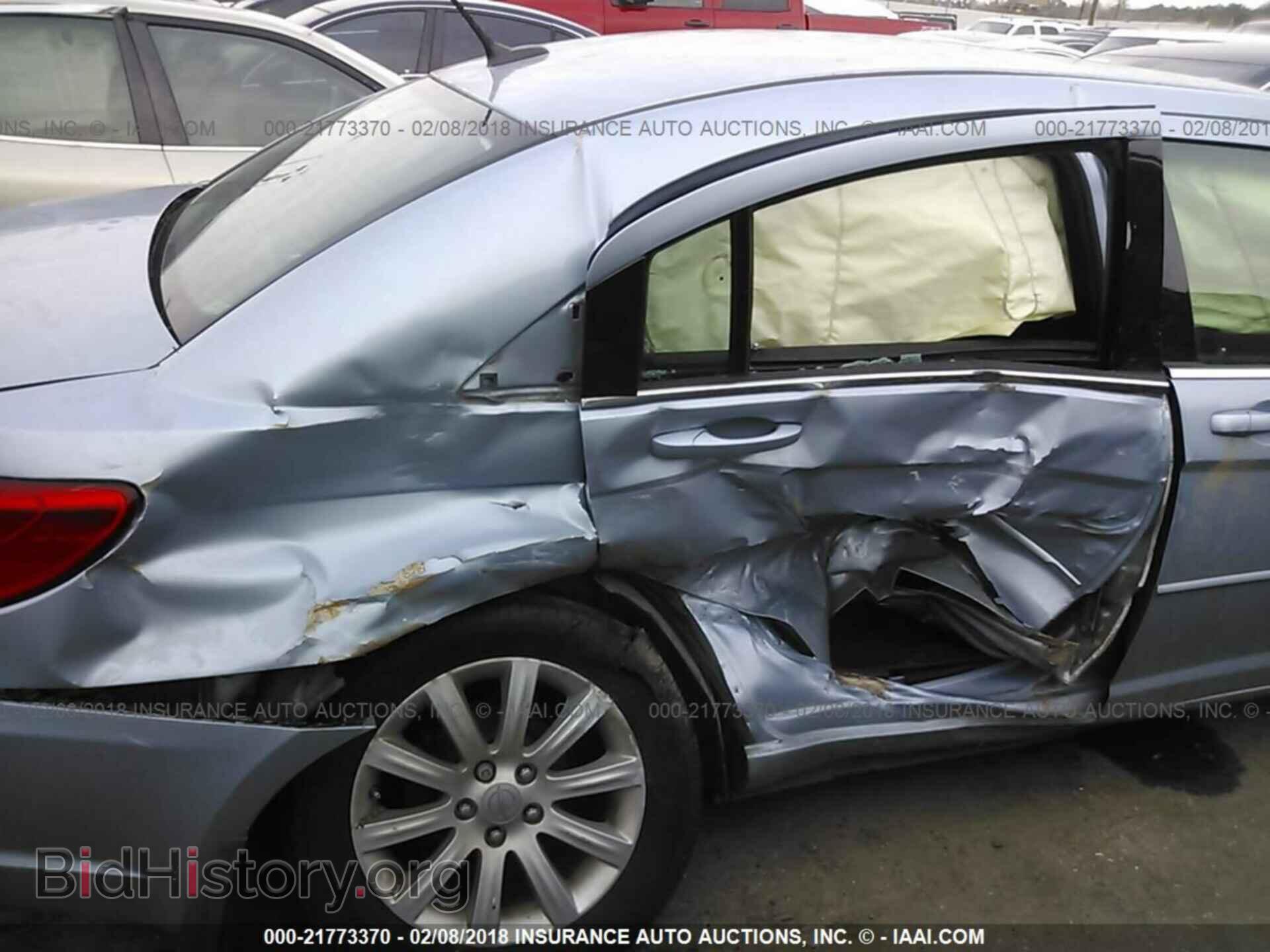 2013 Chrysler 200 - VIN: 1C3CCBBBXDN573130 - Photo 6