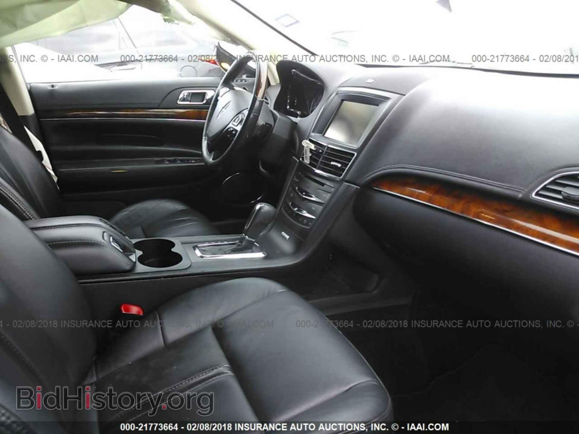 2013 Lincoln Mkt - VIN: 2LMHJ5AT9DBL52696 - Photo 5