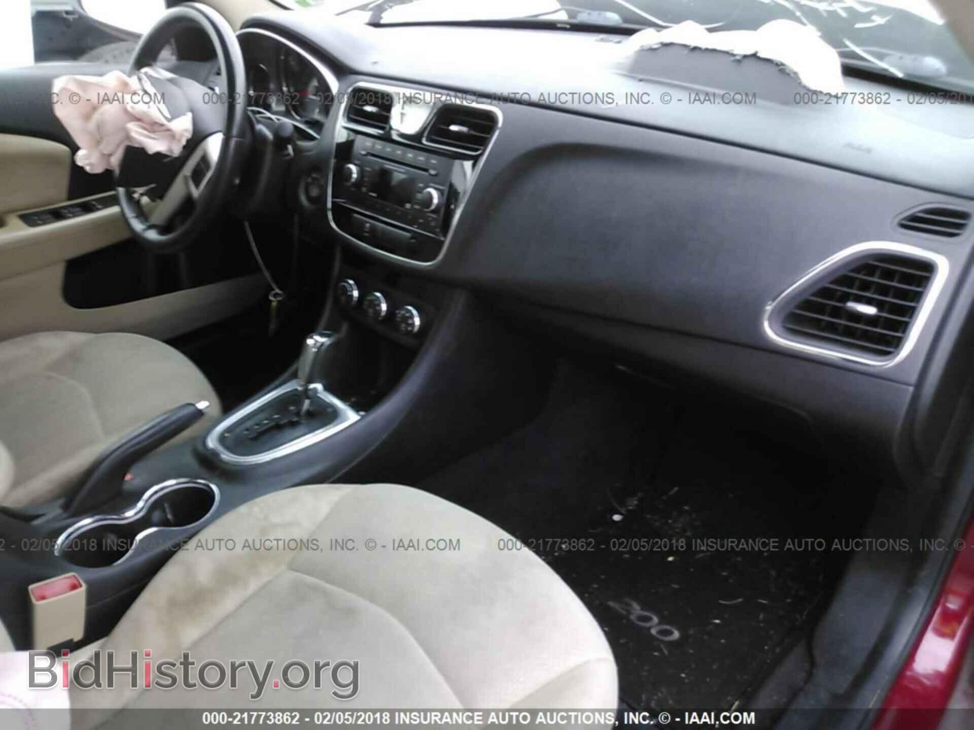 2014 Chrysler 200 - VIN: 1C3CCBBGXEN105525 - Фото 5