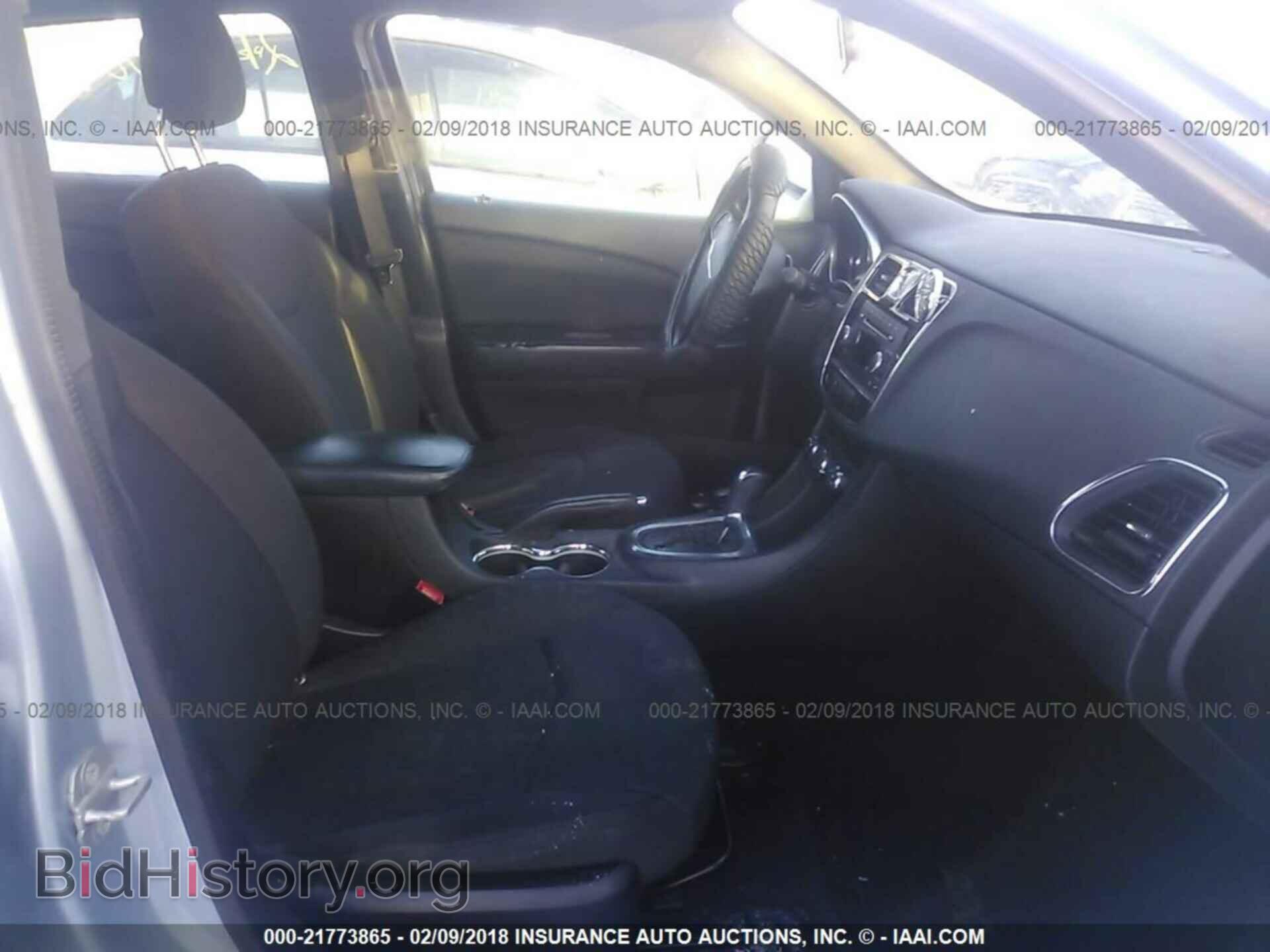 2014 Chrysler 200 - VIN: 1C3CCBAB5EN168022 - Photo 5