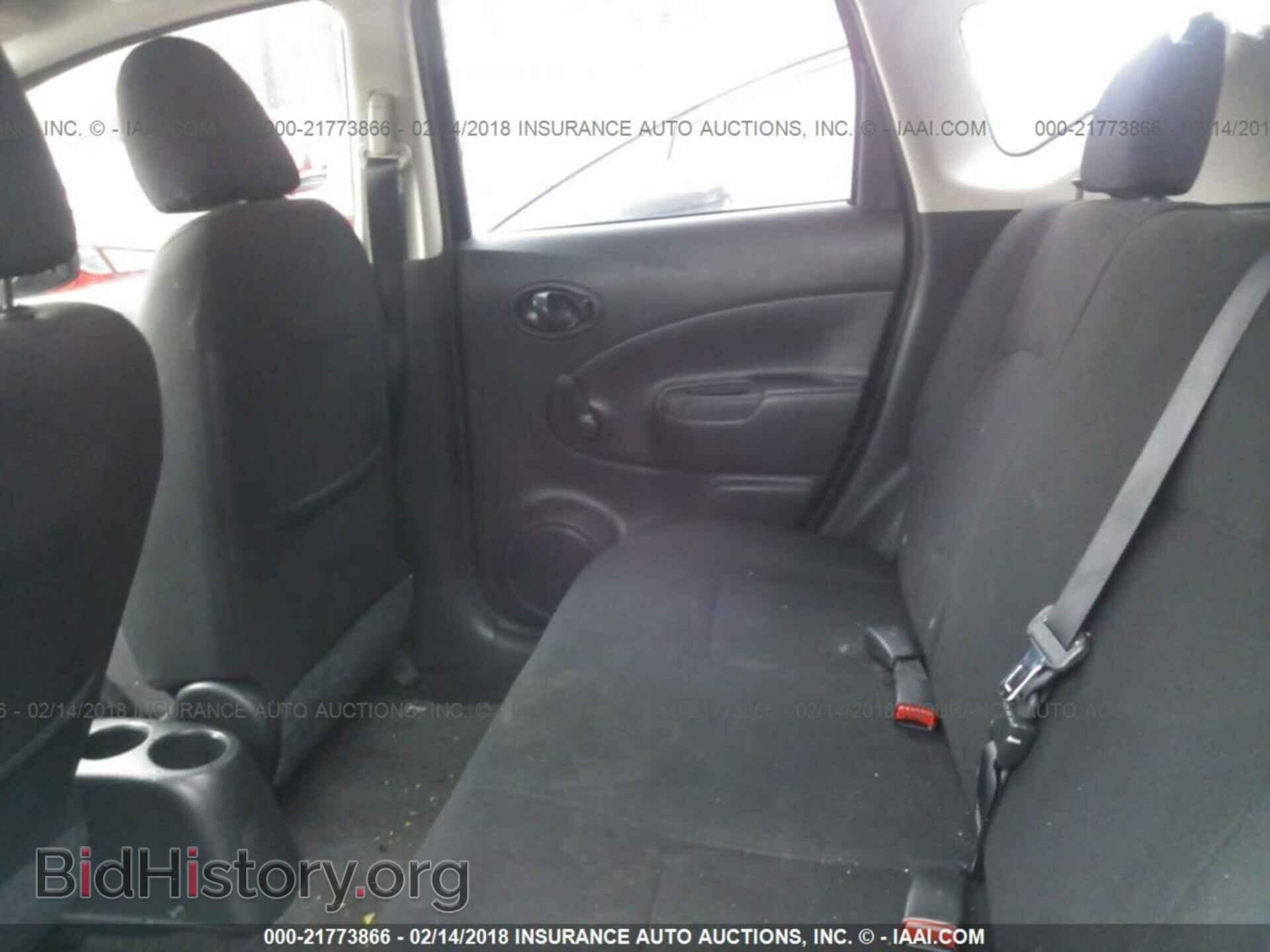 2015 Nissan Versa note - VIN: 3N1CE2CP4FL354072 - Photo 8