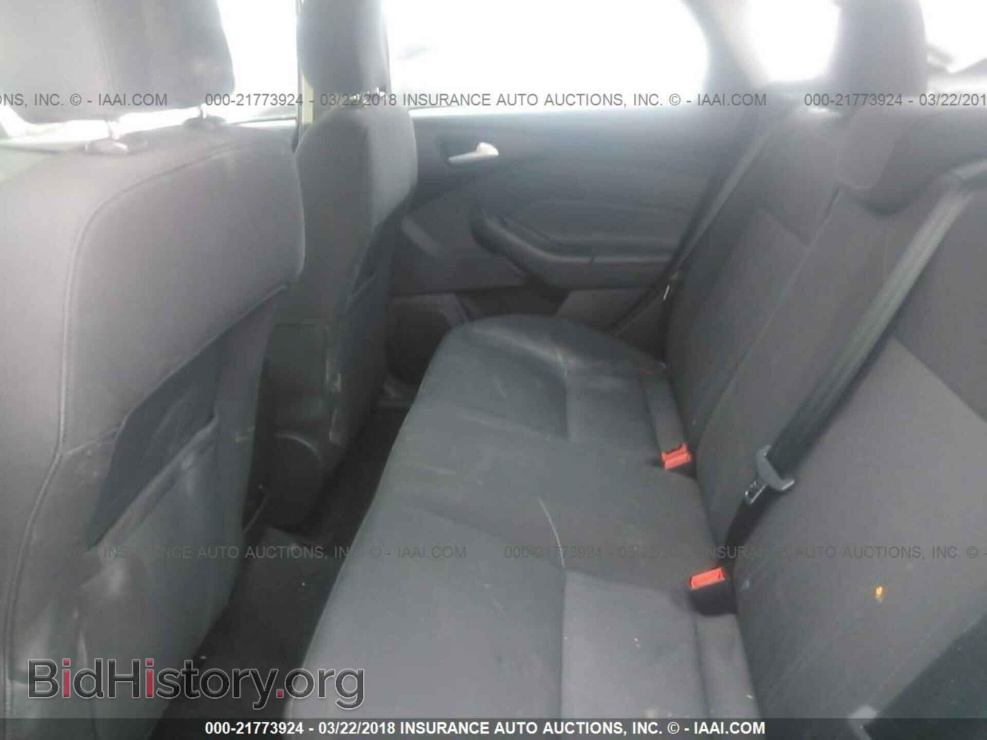 2015 Ford Focus - VIN: 1FADP3F21FL242400 - Фото 8