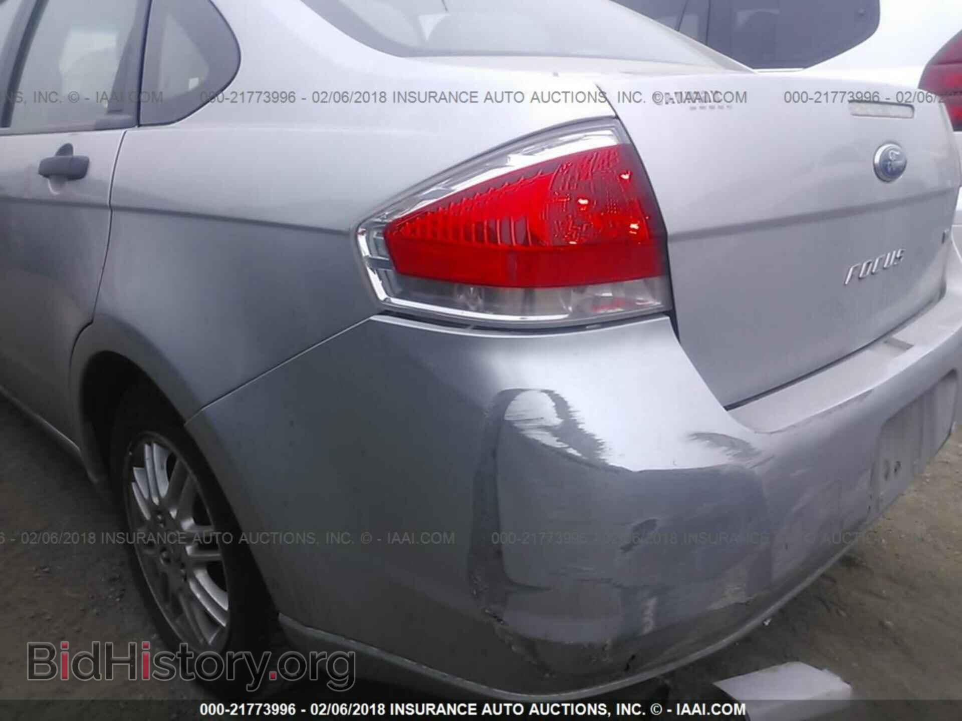 2011 Ford Focus - VIN: 1FAHP3FN7BW202083 - Photo 6