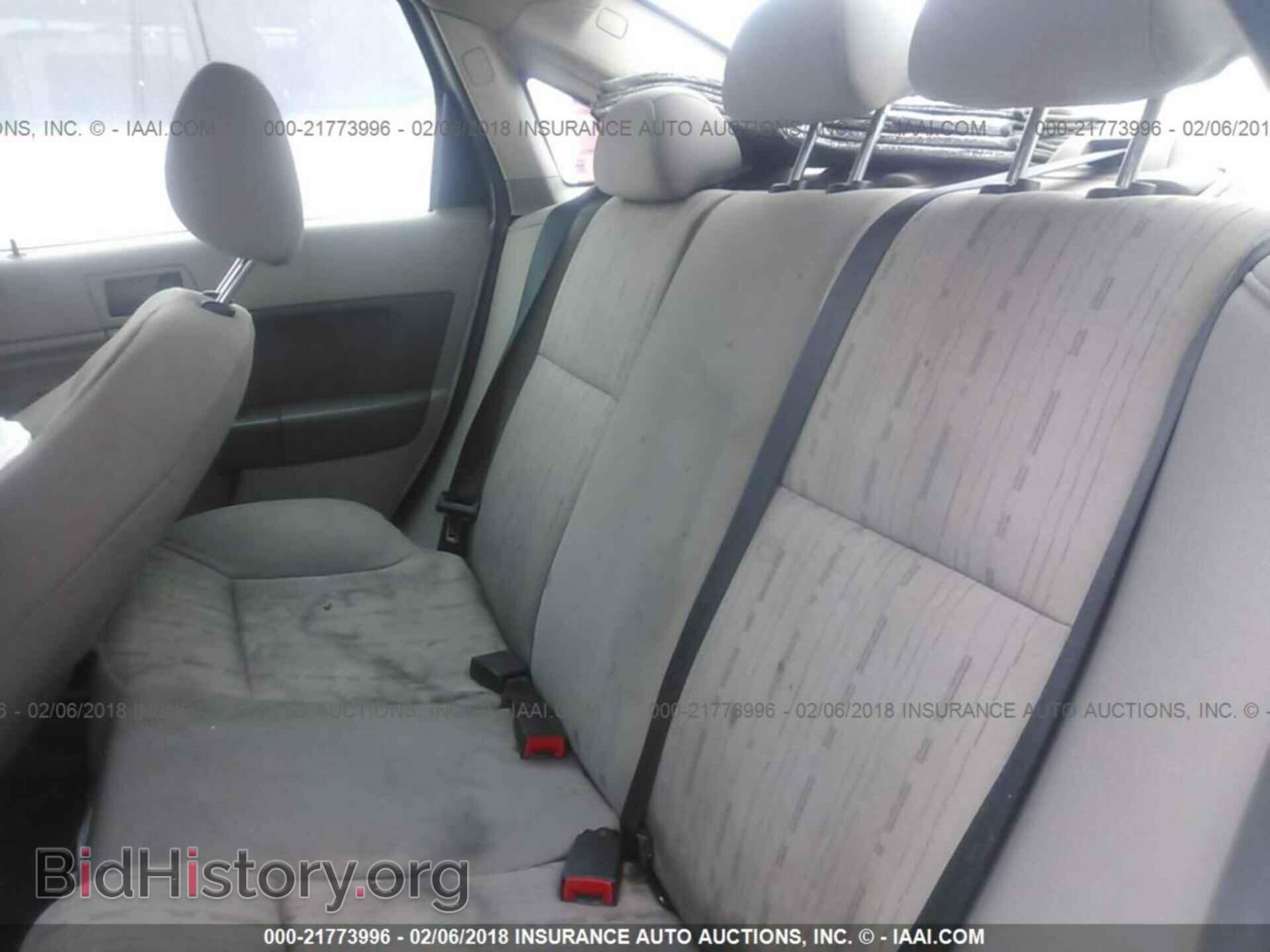2011 Ford Focus - VIN: 1FAHP3FN7BW202083 - Photo 8