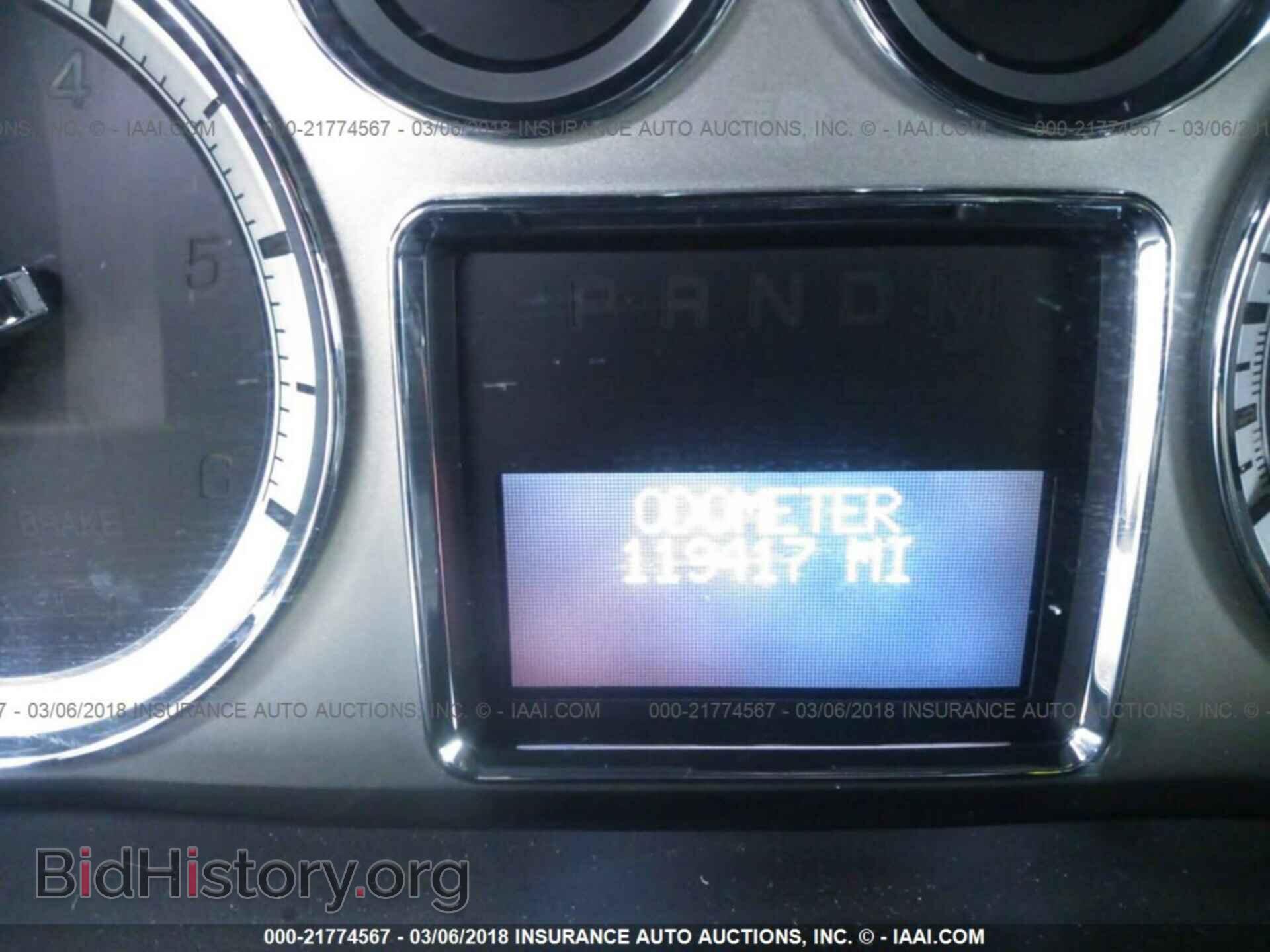 2011 Cadillac Escalade - VIN: 1GYS4HEF1BR136803 - Фото 7